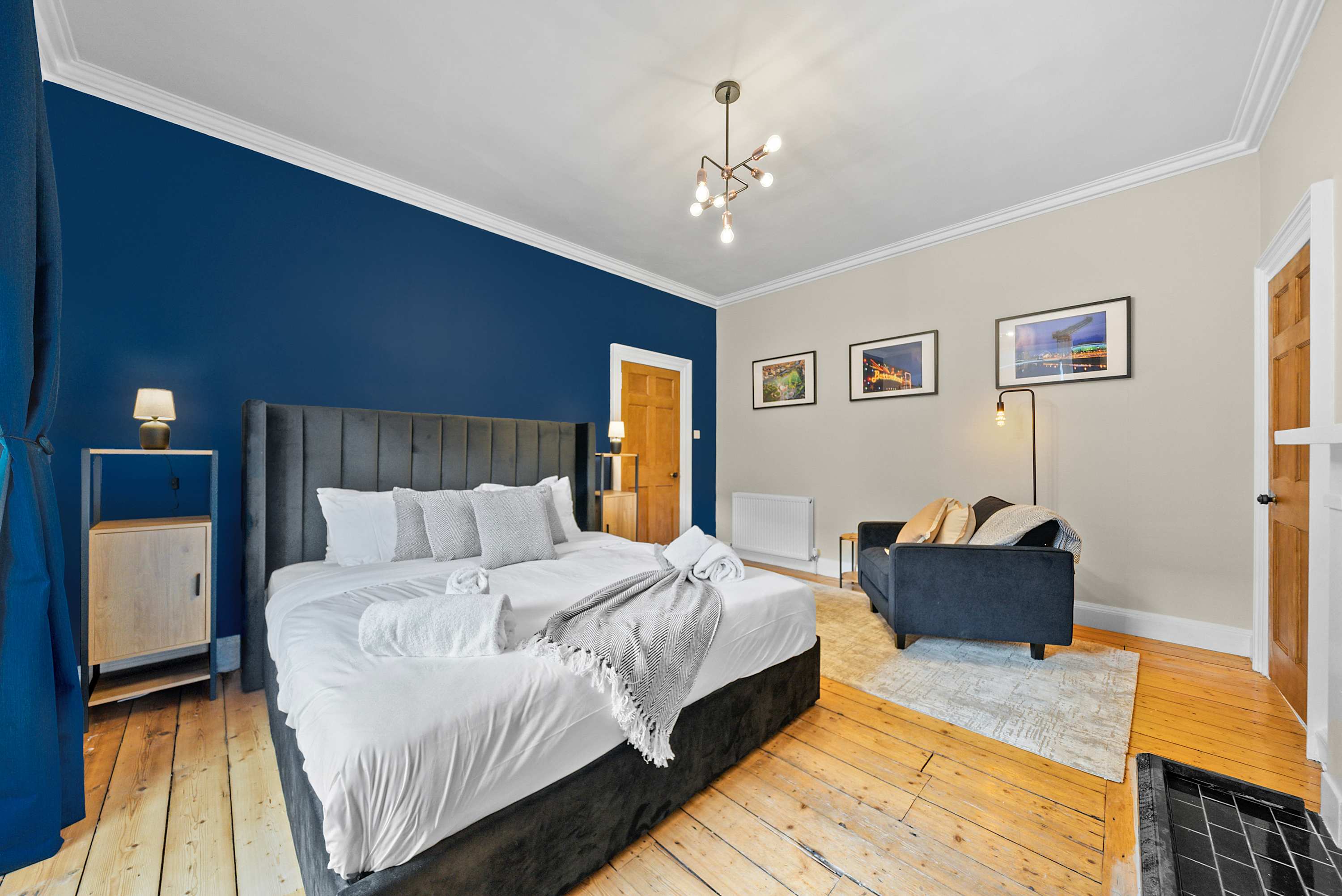 Castle Terrace : 4 Bed Edwardian Luxury Residence in Stirling City Centre in Queen Street 6 FK8 1HN - Property image 14 - VivreStays