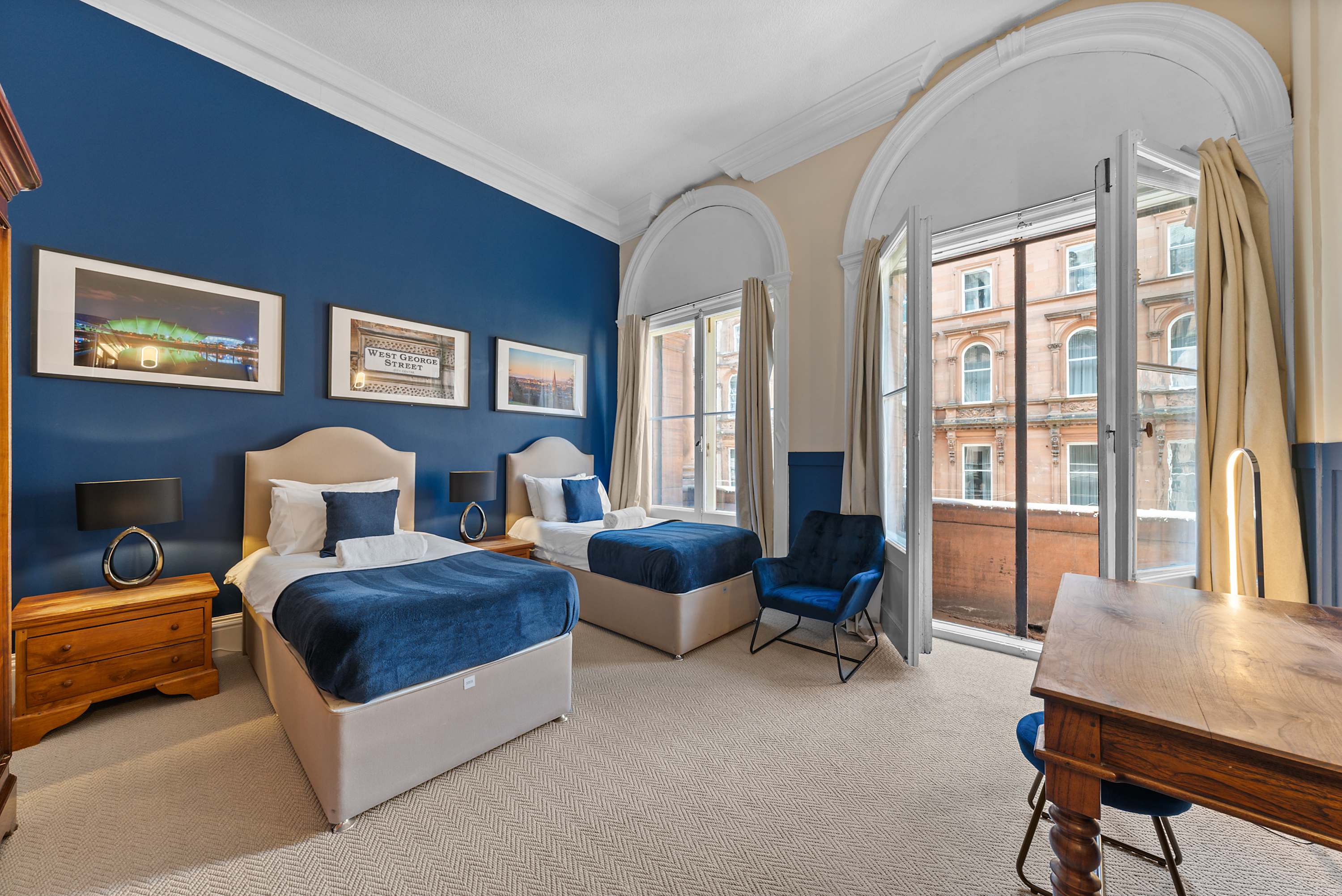 West George Street: 2 Bed City Centre Luxury Apartment in Glasgow in 2/2 121 West George Street G2 1QR - Property image 7 - VivreStays