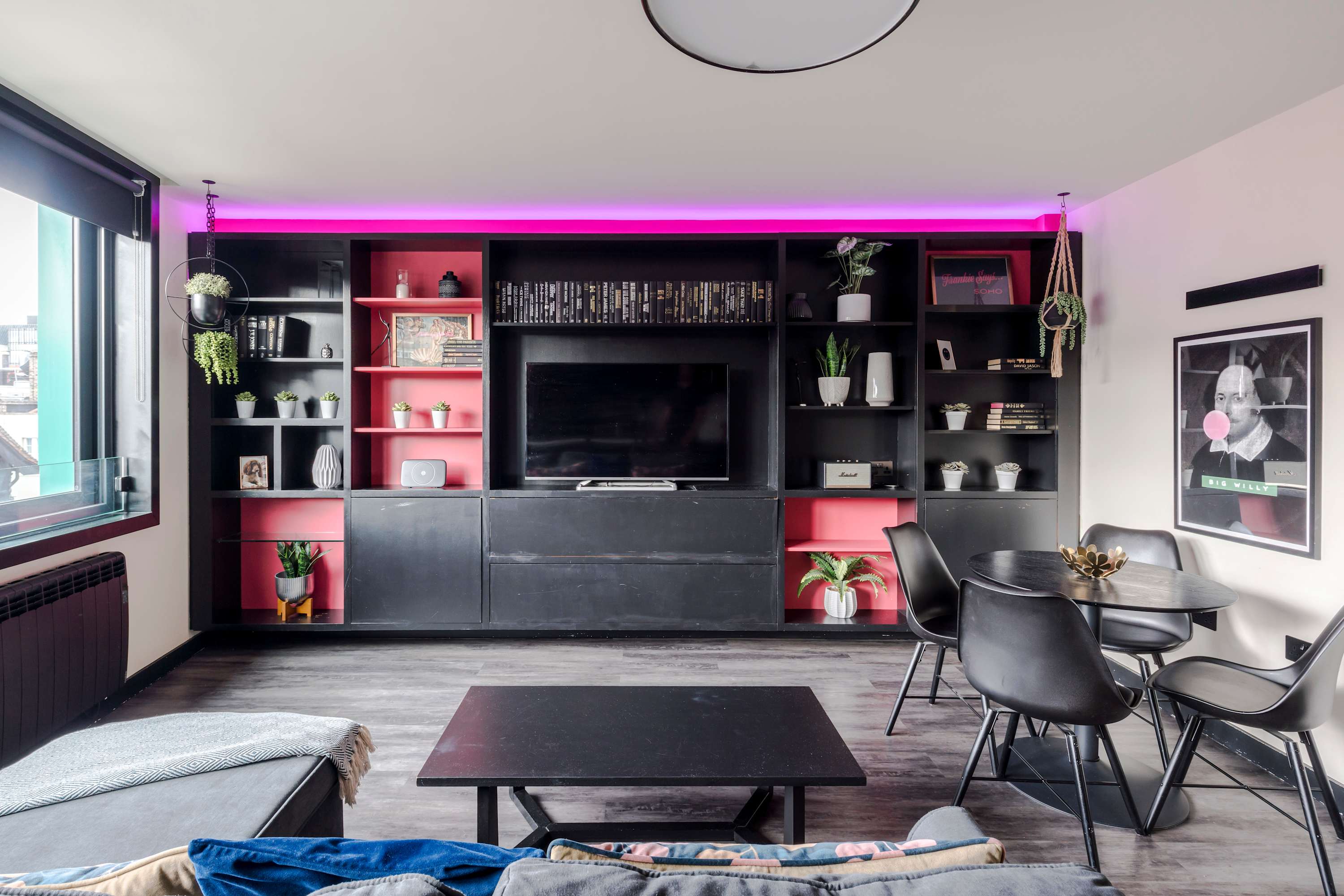 View 1-bed Soho Penthouse · Rooftop Terrace · Sleeps 4 in Old Compton Street , 4 W1D 4TN 1-bed Soho Penthouse · Rooftop Terrace · Sleeps 4 in Old Compton Street , 4 W1D 4TN - Property image 10 - VivreStays