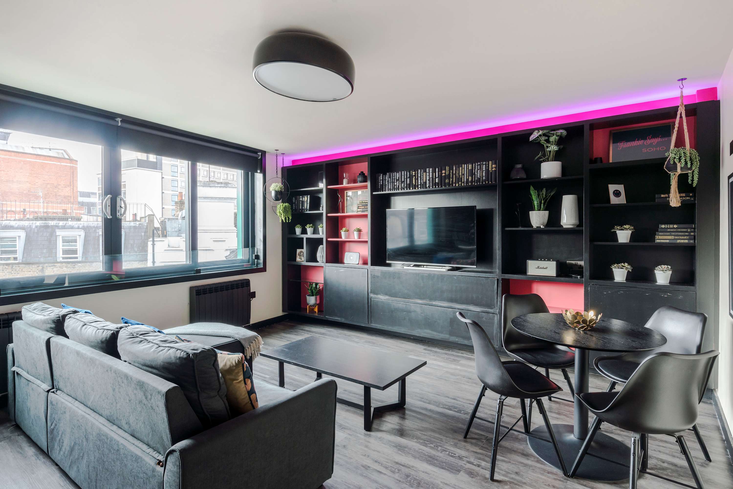 View 1-bed Soho Penthouse · Rooftop Terrace · Sleeps 4 in Old Compton Street , 4 W1D 4TN 1-bed Soho Penthouse · Rooftop Terrace · Sleeps 4 in Old Compton Street , 4 W1D 4TN - Property image 20 - VivreStays