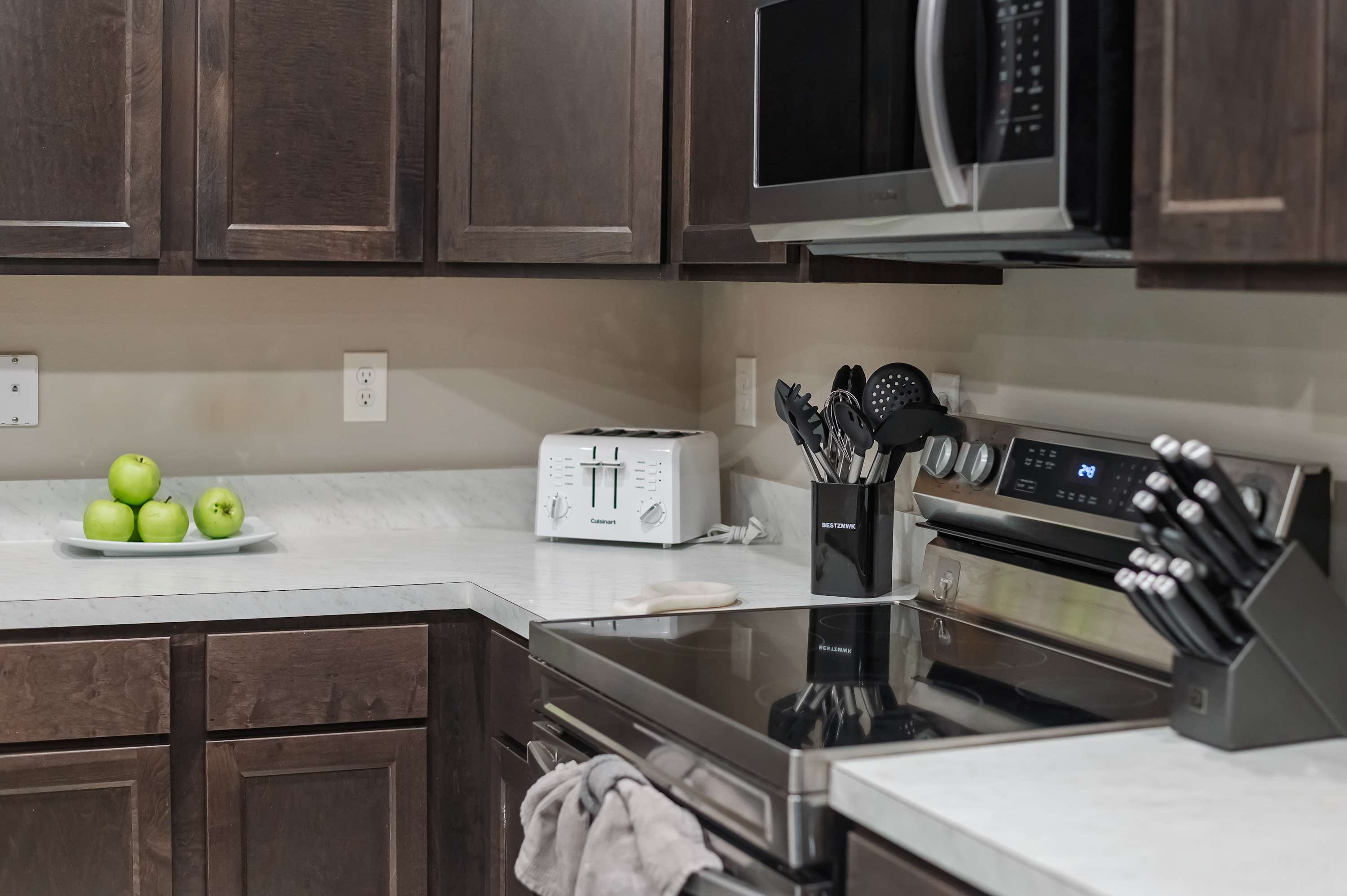 Spacious townhouse with grill & near Magic Kingdom