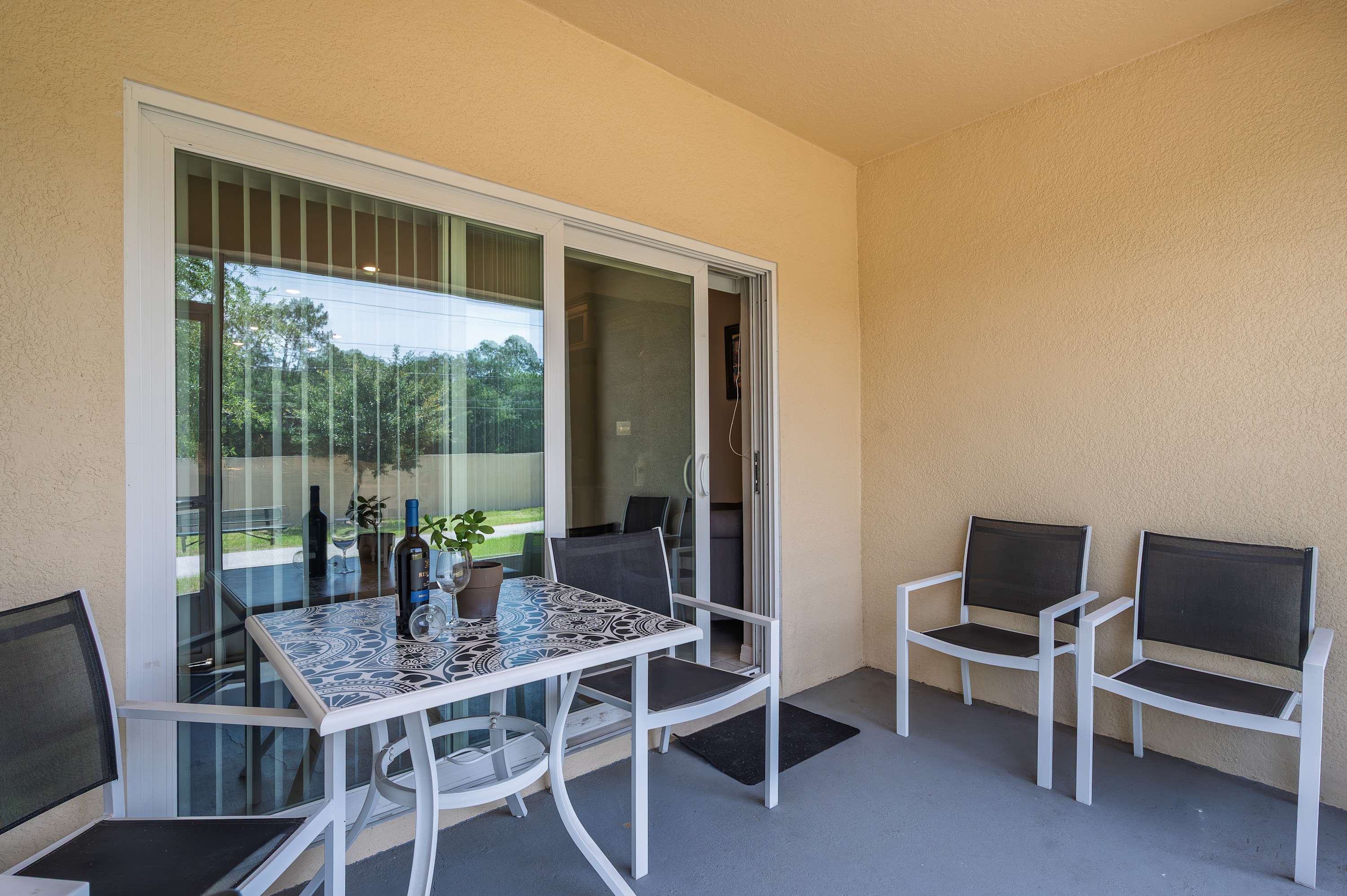 Spacious townhouse with grill & near Magic Kingdom