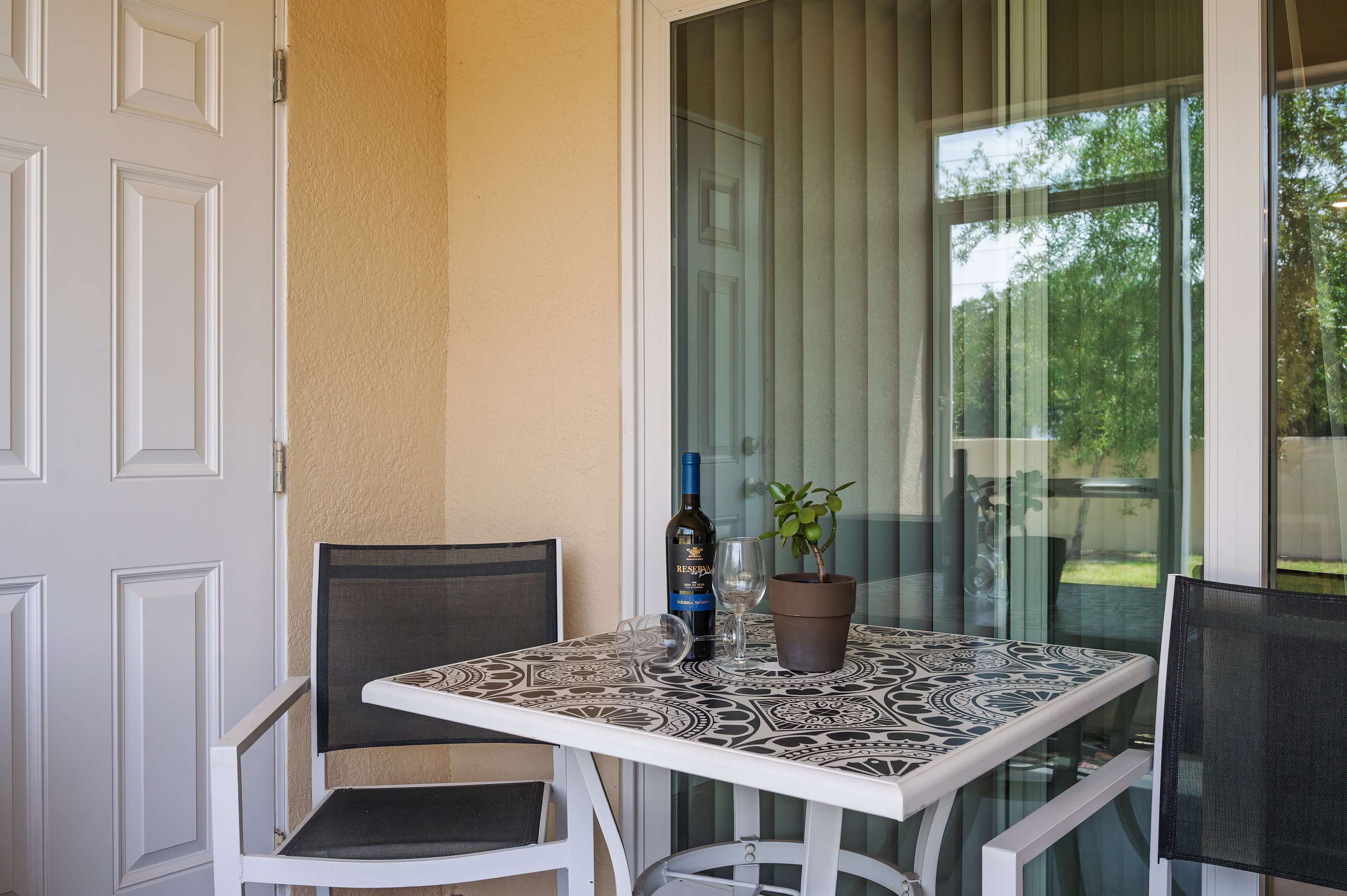 Spacious townhouse with grill & near Magic Kingdom