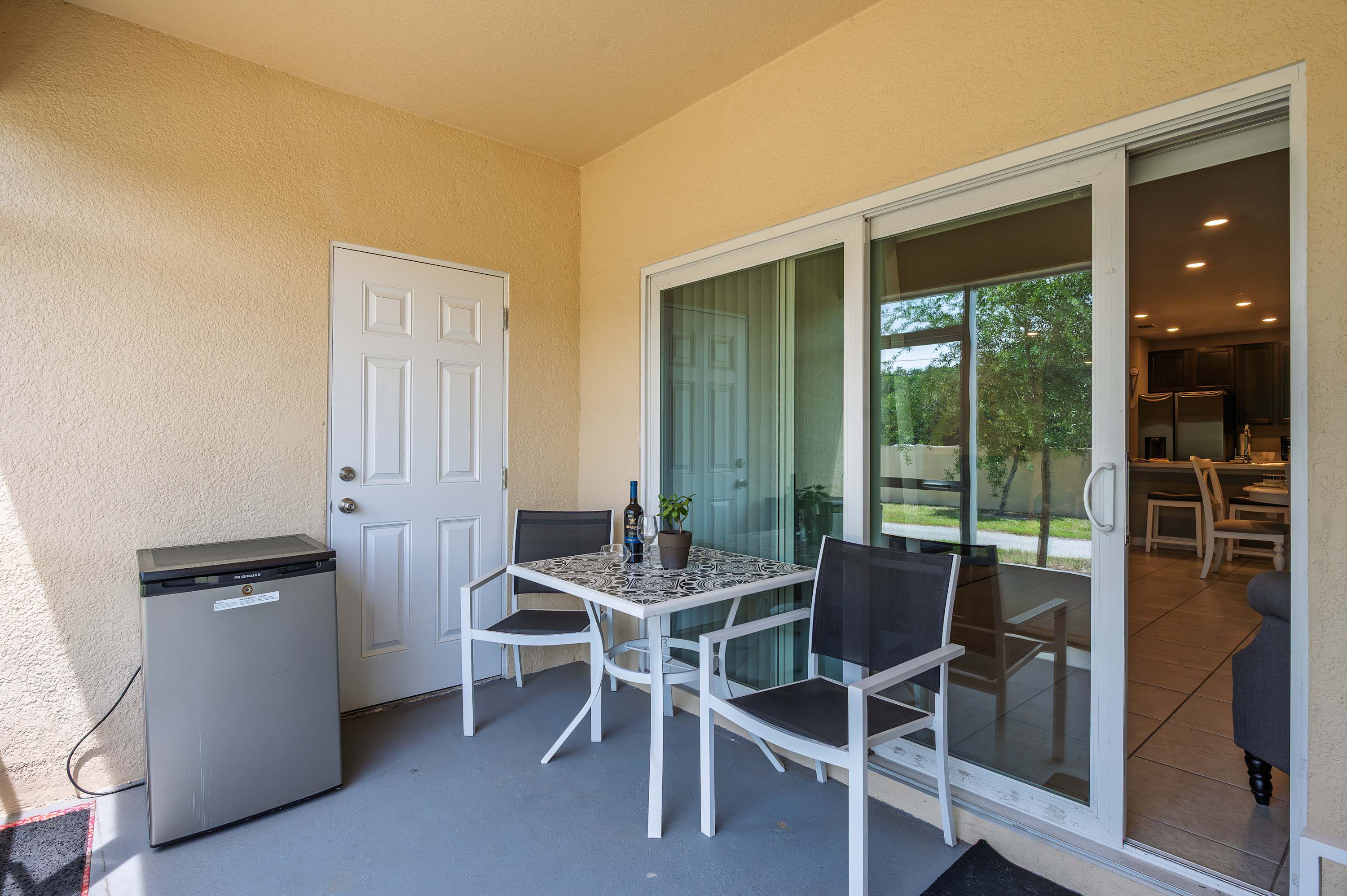 Spacious townhouse with grill & near Magic Kingdom