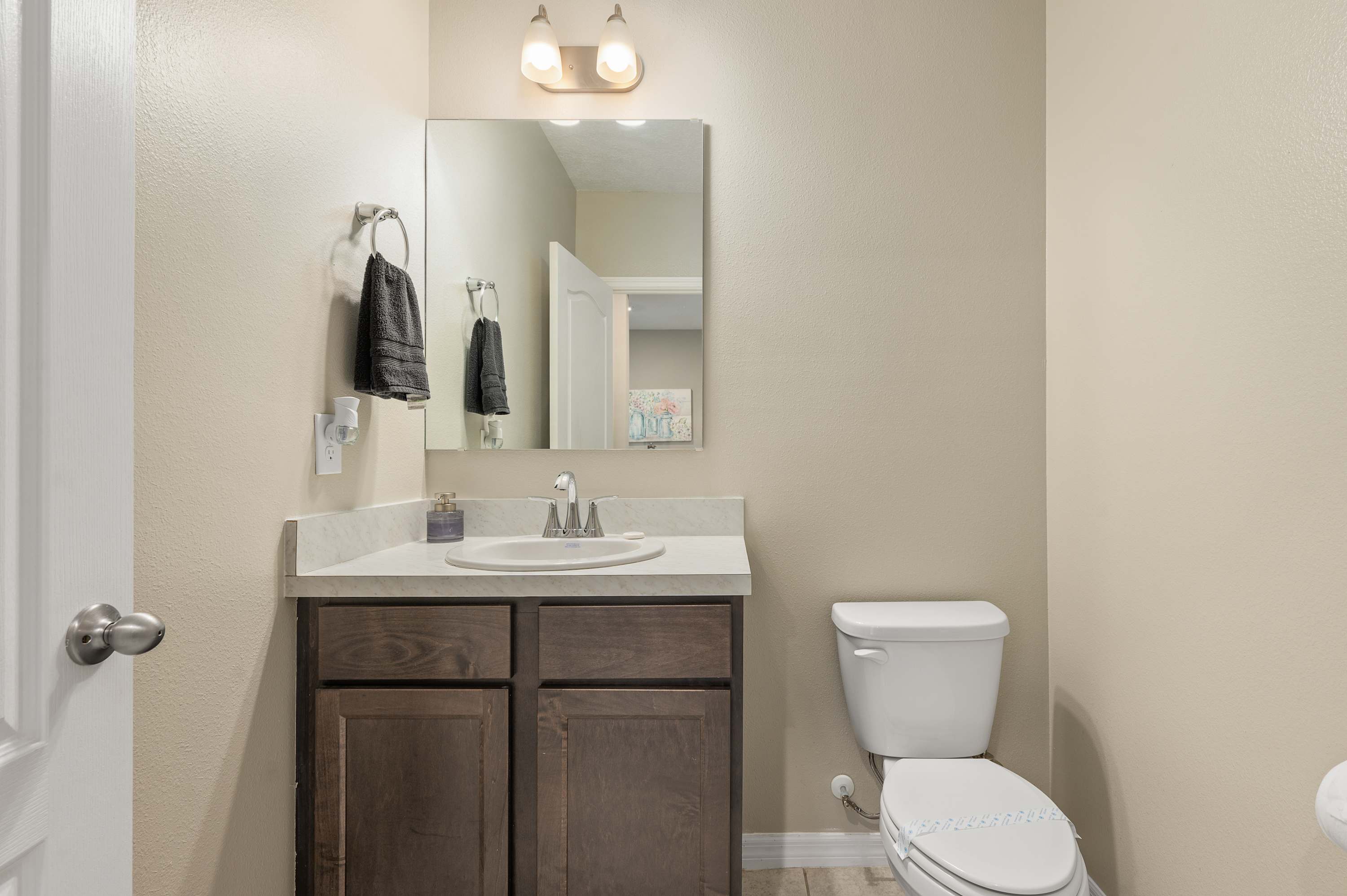 Spacious townhouse with grill & near Magic Kingdom