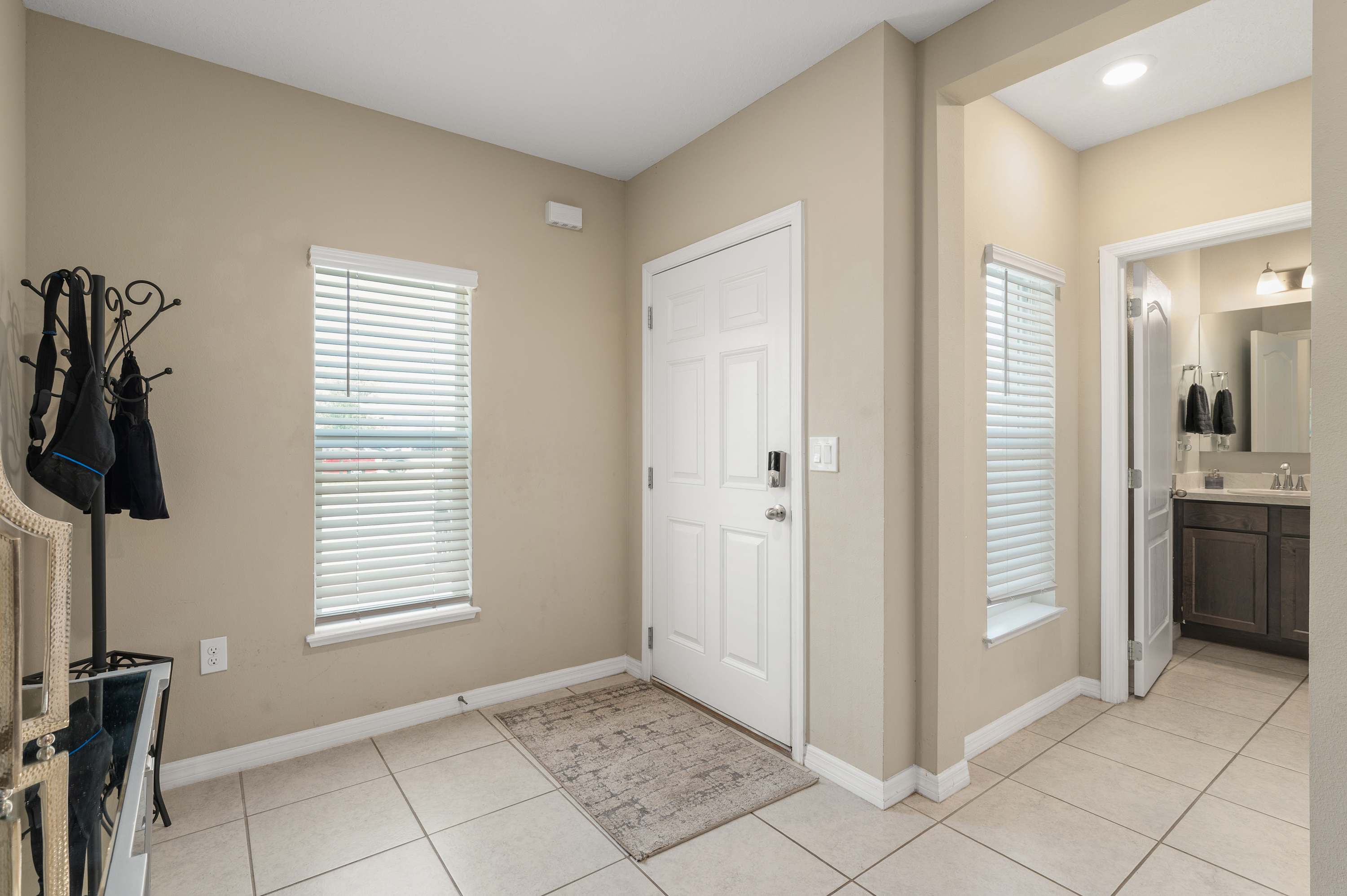 Spacious townhouse with grill & near Magic Kingdom