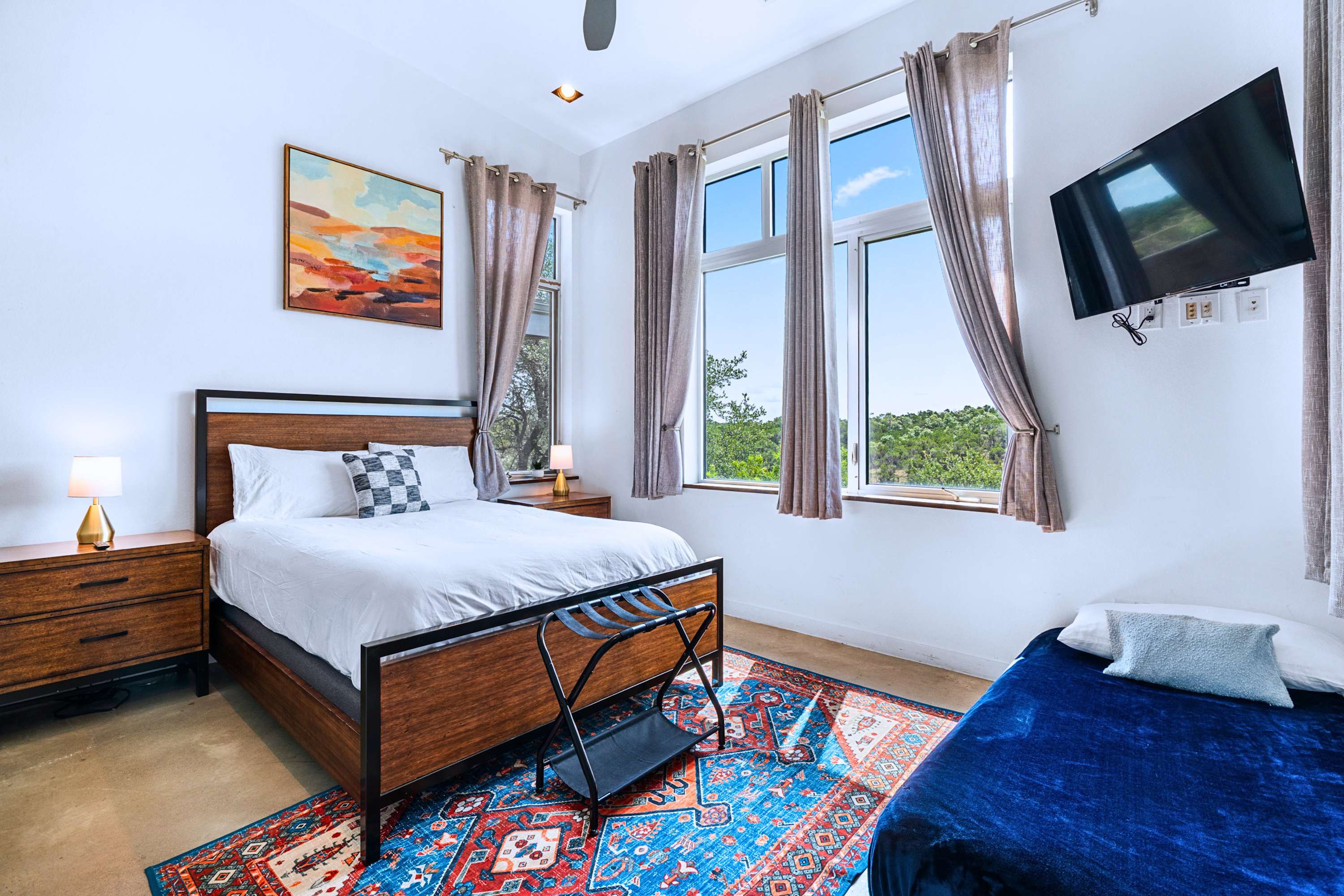 Main: Flexible sleeping arrangements with a vibrant aesthetic, perfect for groups.