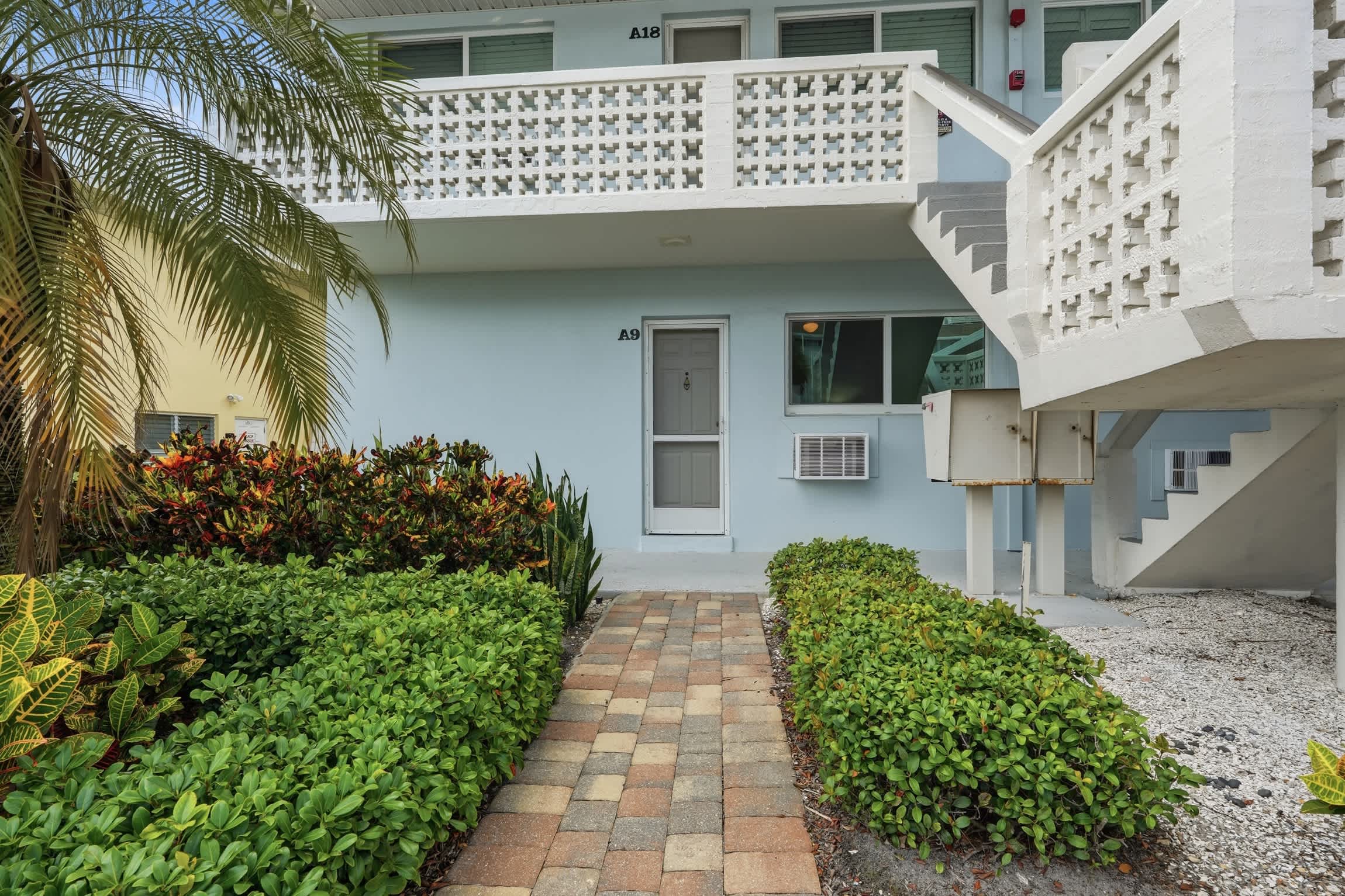 First Floor Condo Walk to Beach Dining | Photo 16