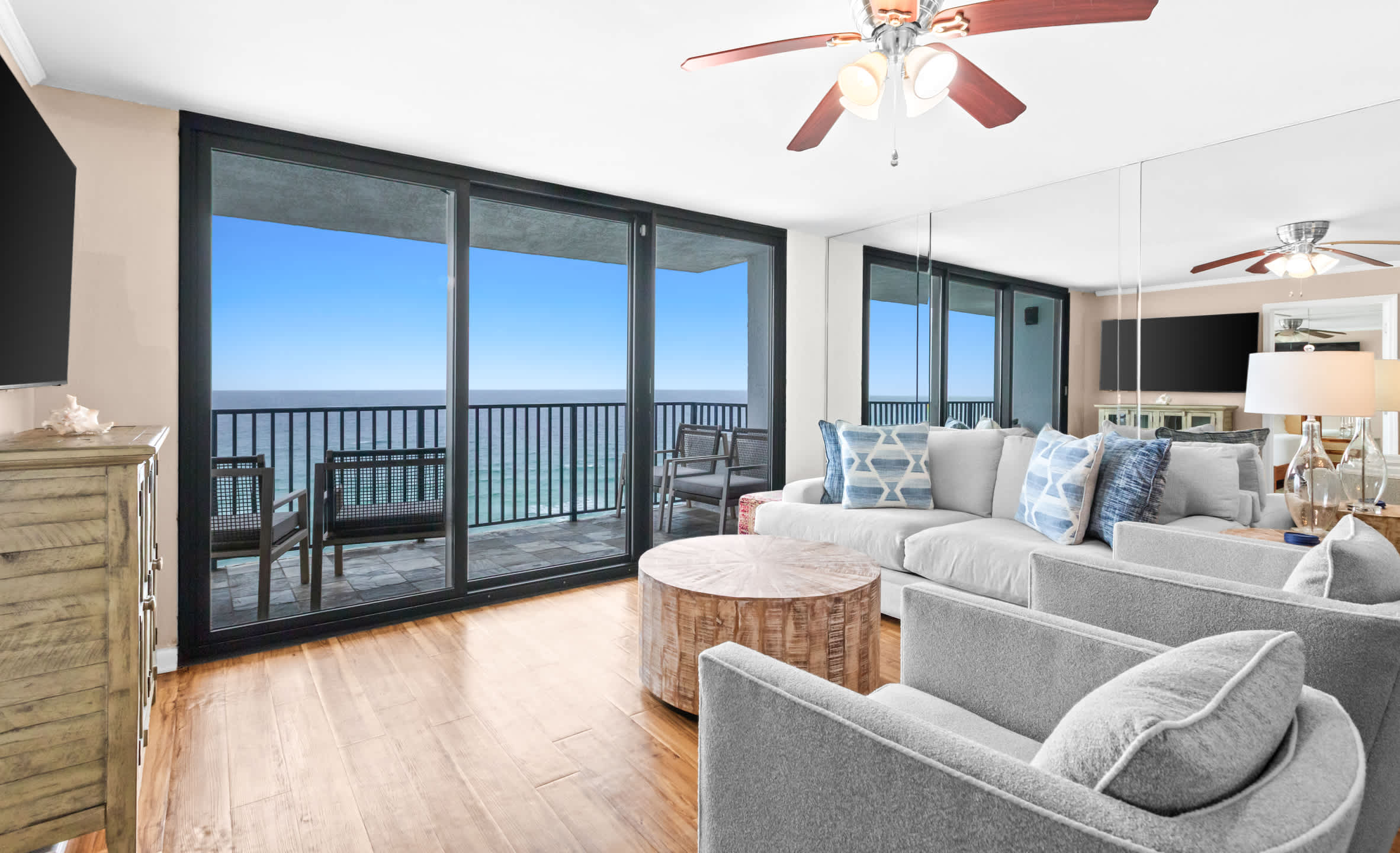 One Seagrove Place 1406 | Photo 16