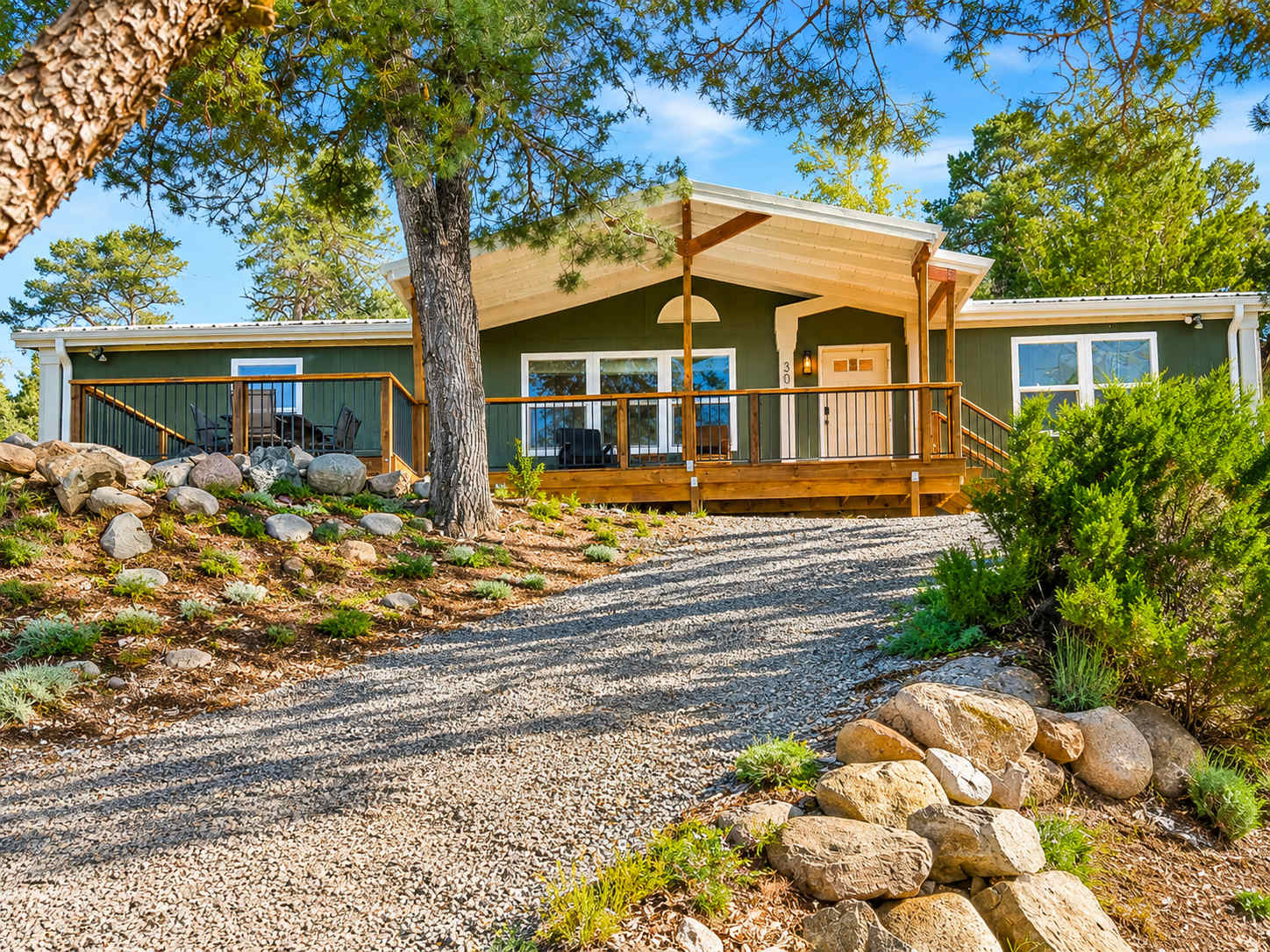 Tree Top View Retreat in Ruidoso, NM