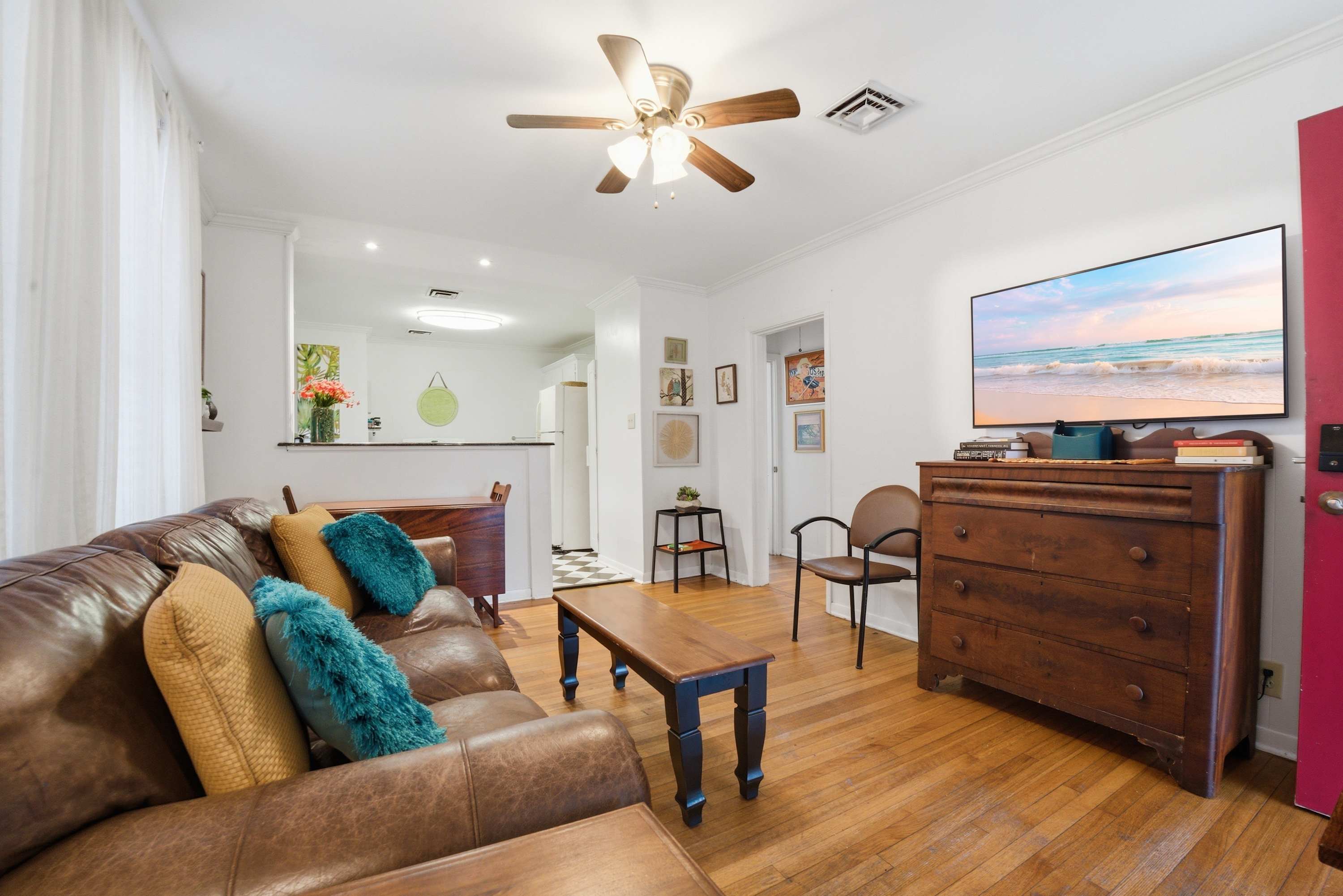 Spacious 2BR Perfect for Work Crews or Families