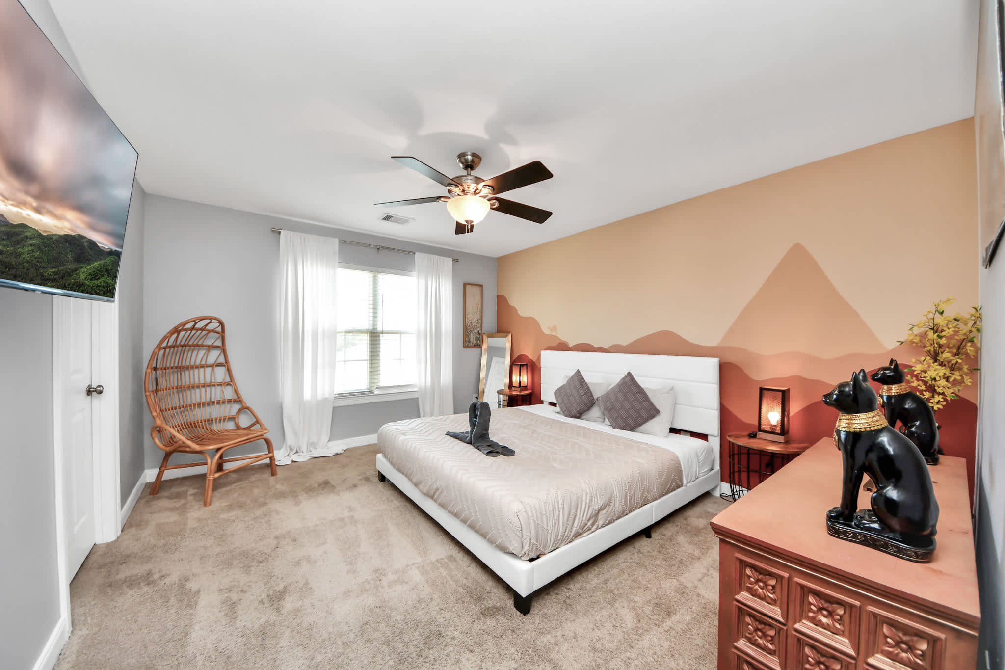 Vibrant 3BR Getaway with Hot Tub 6