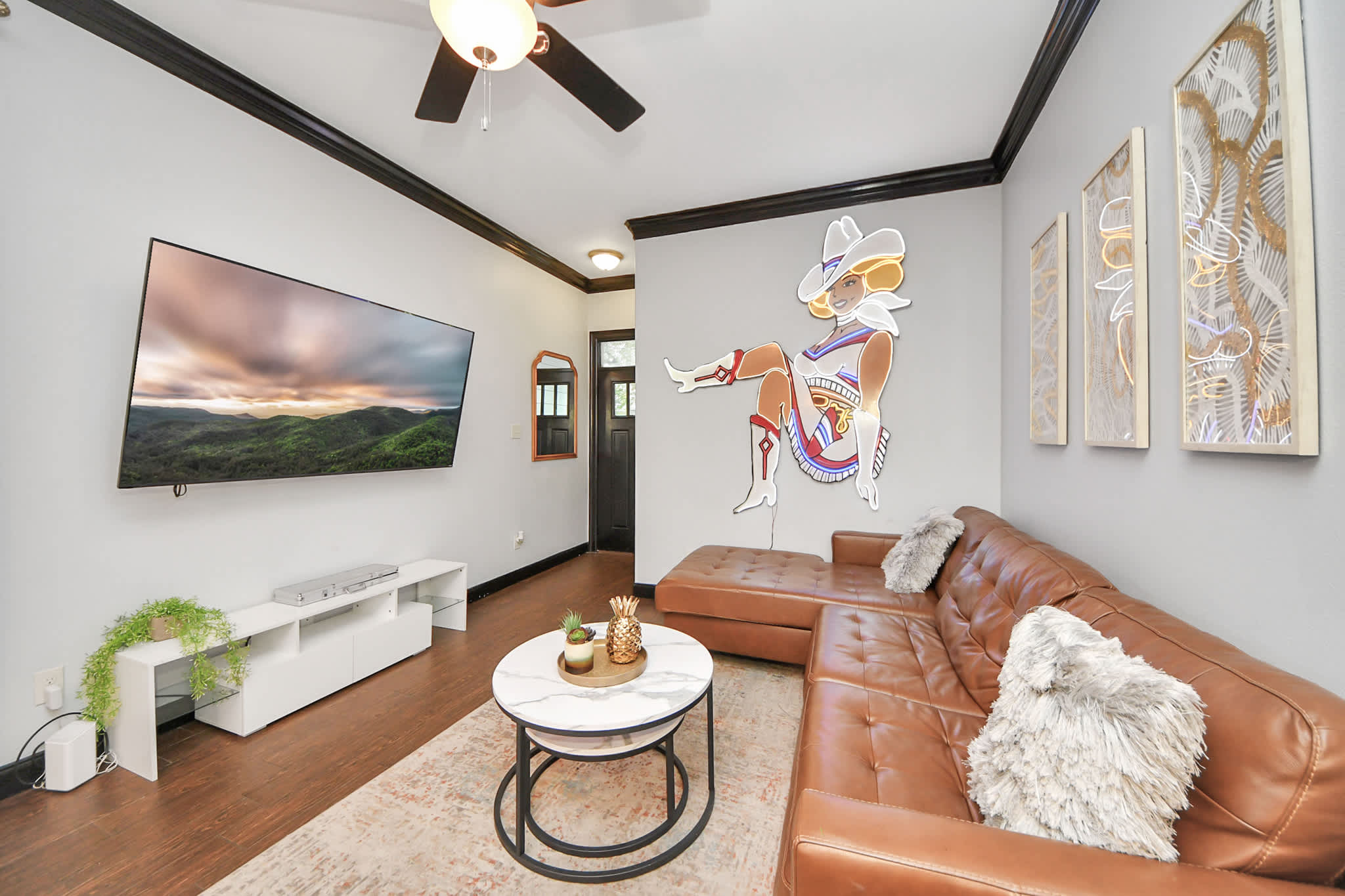 Vibrant 3BR Getaway with Hot Tub 2