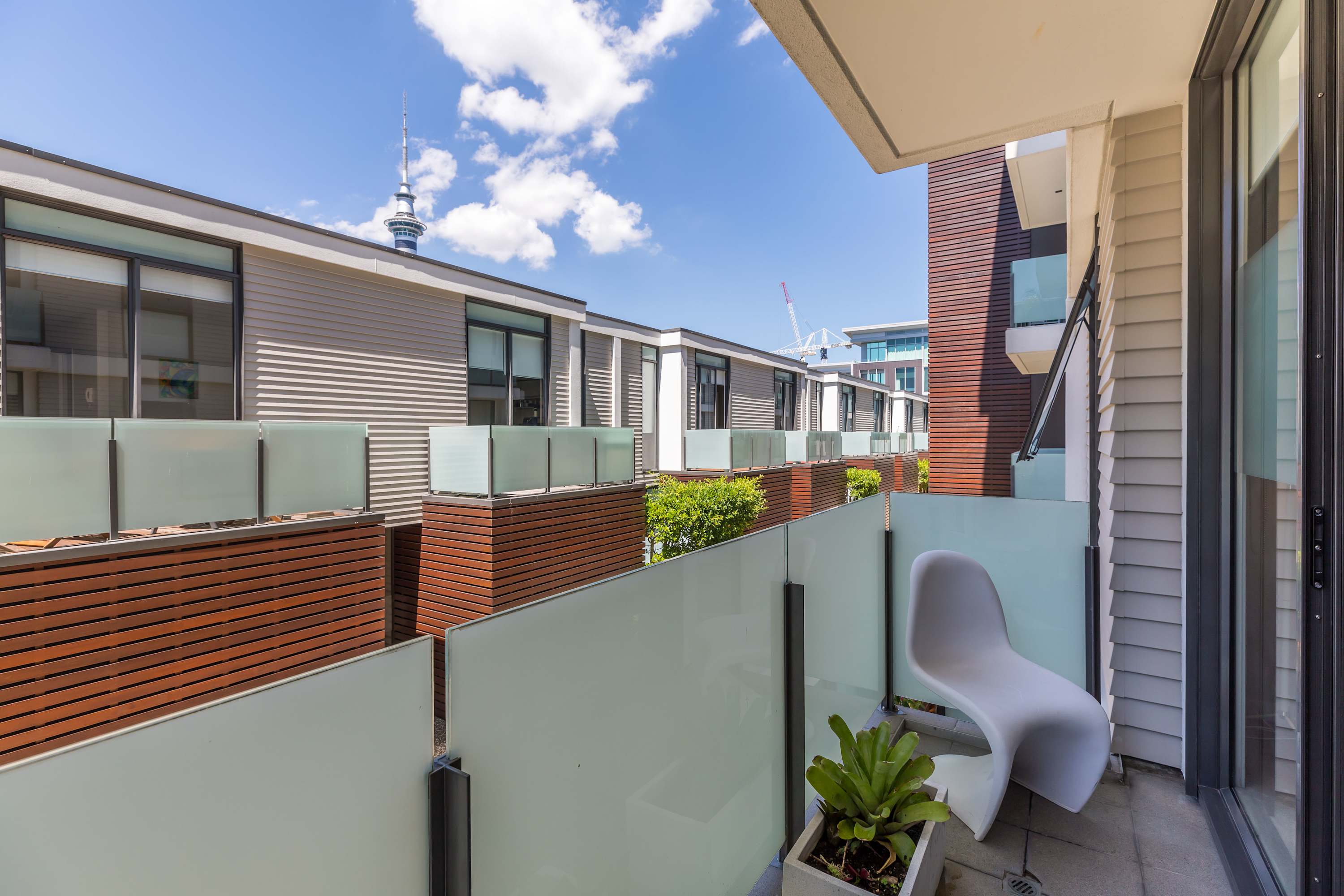 Wynyard Viaduct Harbour 2BR Parking Zodiak Stays | Photo 2