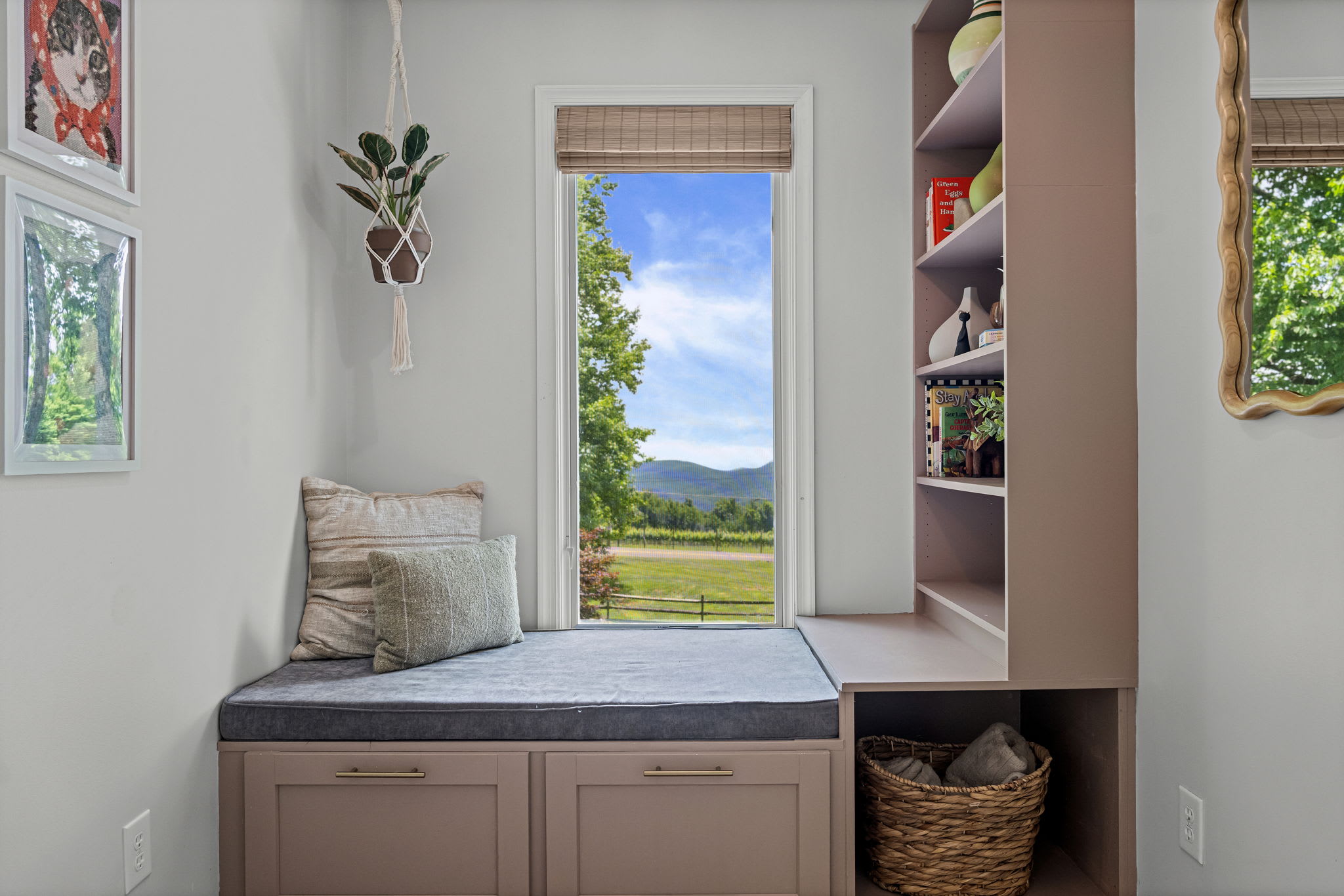 Mountain Views w/Hot Tub, 95” TV & Trail Access