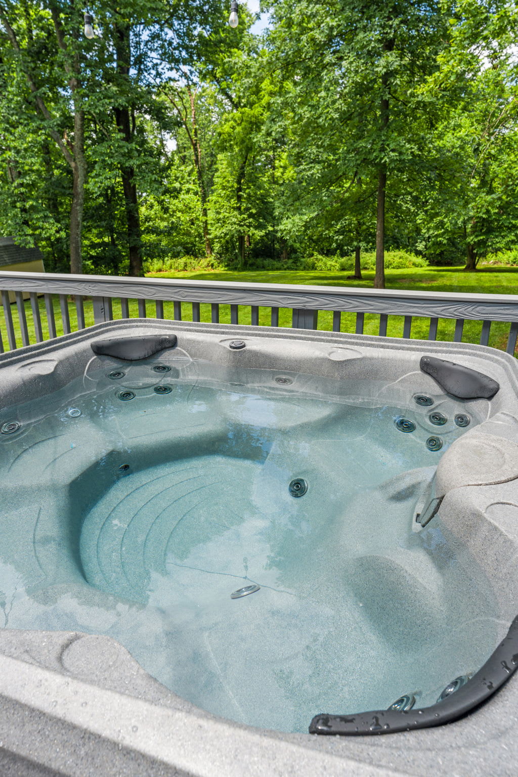 Mountain Views w/Hot Tub, 95” TV & Trail Access