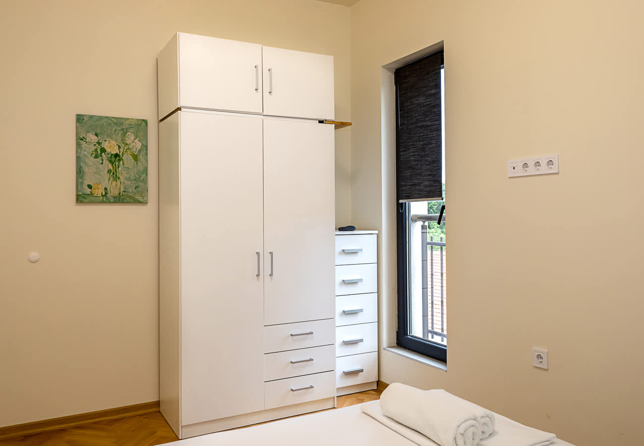 Property thumbnail 20