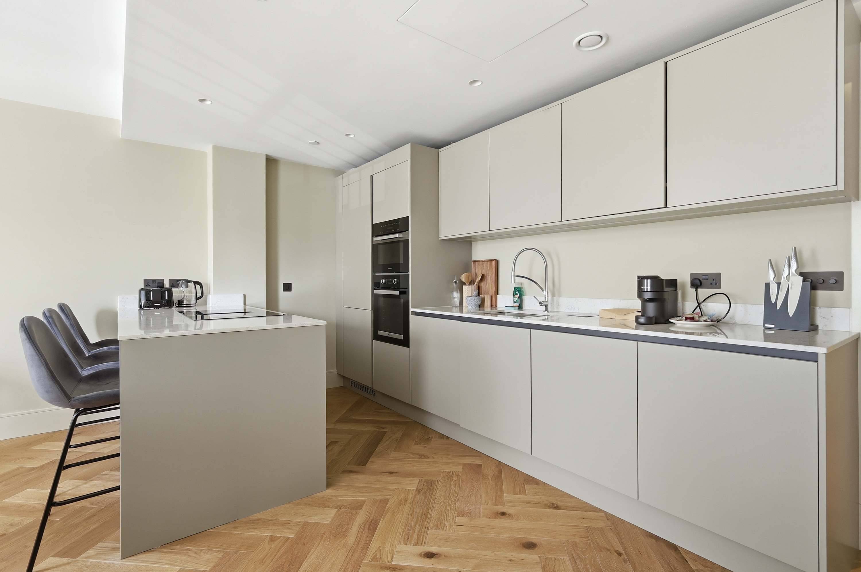Cheyne Elm l A Luxury Chelsea Retreat