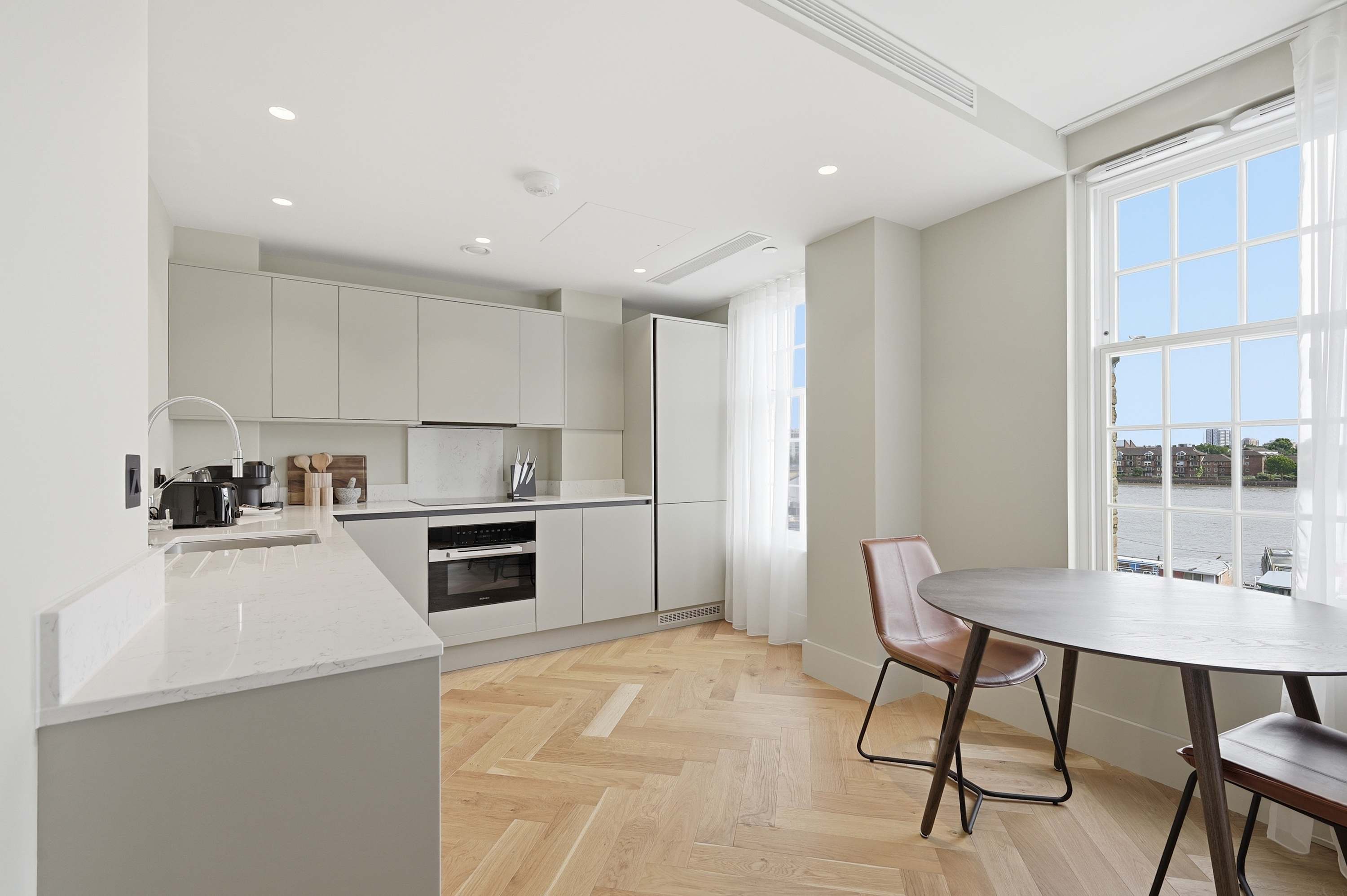 Cheyne Orchard l Luxury Chelsea Retreat with Thames Views