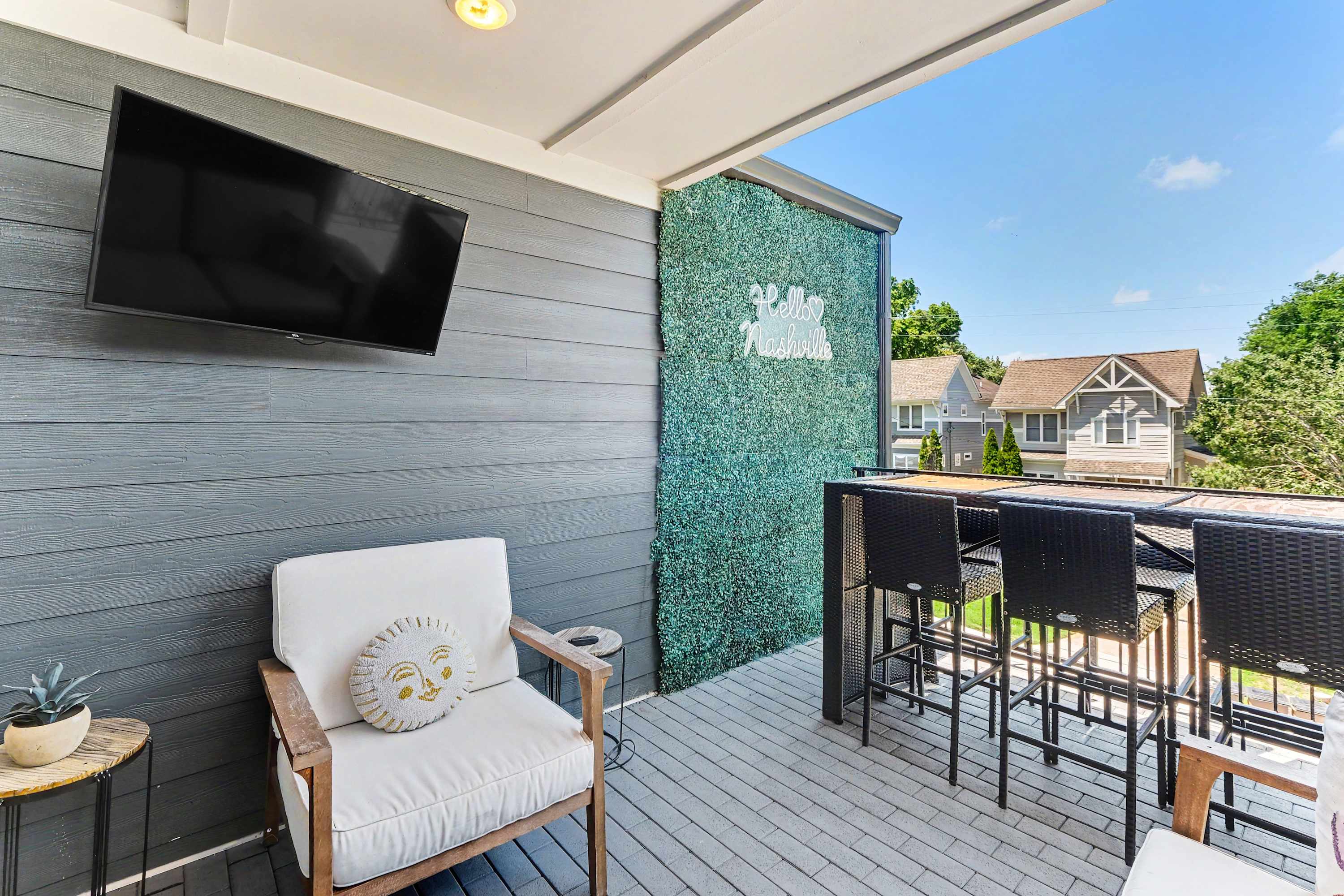 Lounge the day away in the fresh air on the 3rd-floor deck