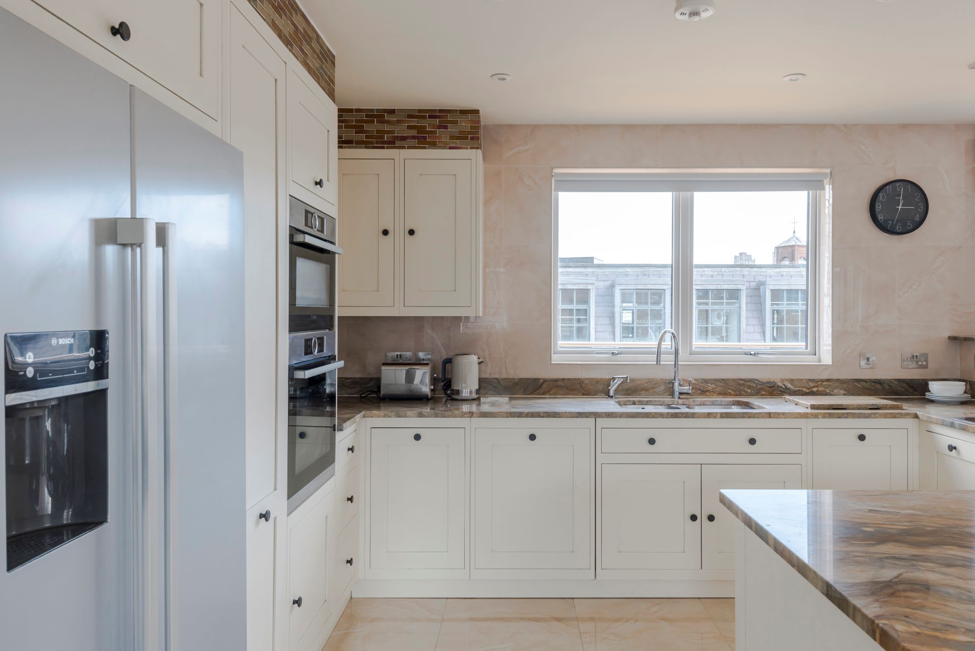 Farringdon 5-Bed Penthouse · Terrace · Sleeps 10 in Eyre Street Hill, 1 EC1R - Property image 9 - VivreStays