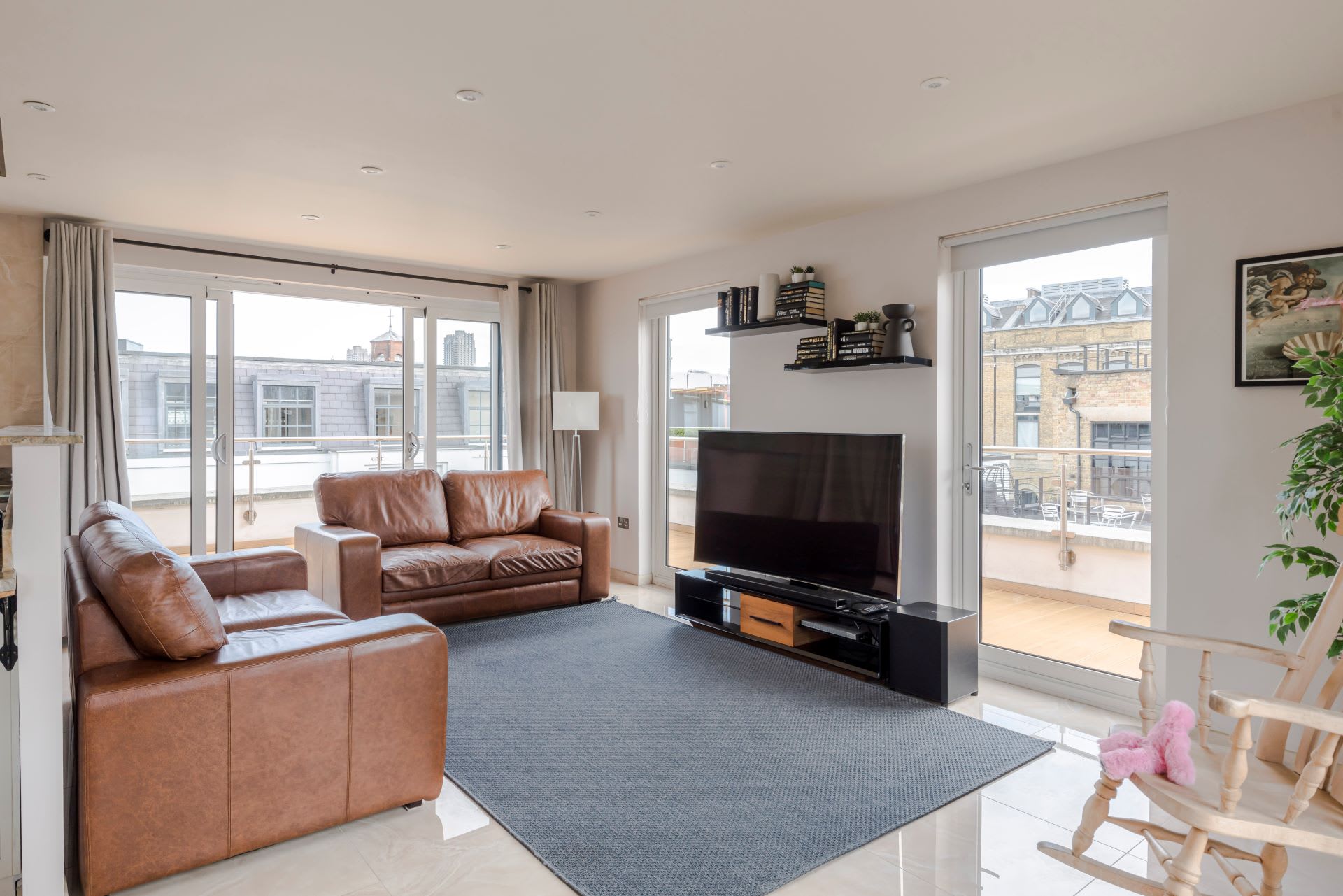 Farringdon 5-Bed Penthouse · Terrace · Sleeps 10 in Eyre Street Hill, 1 EC1R - Property image 28 - VivreStays