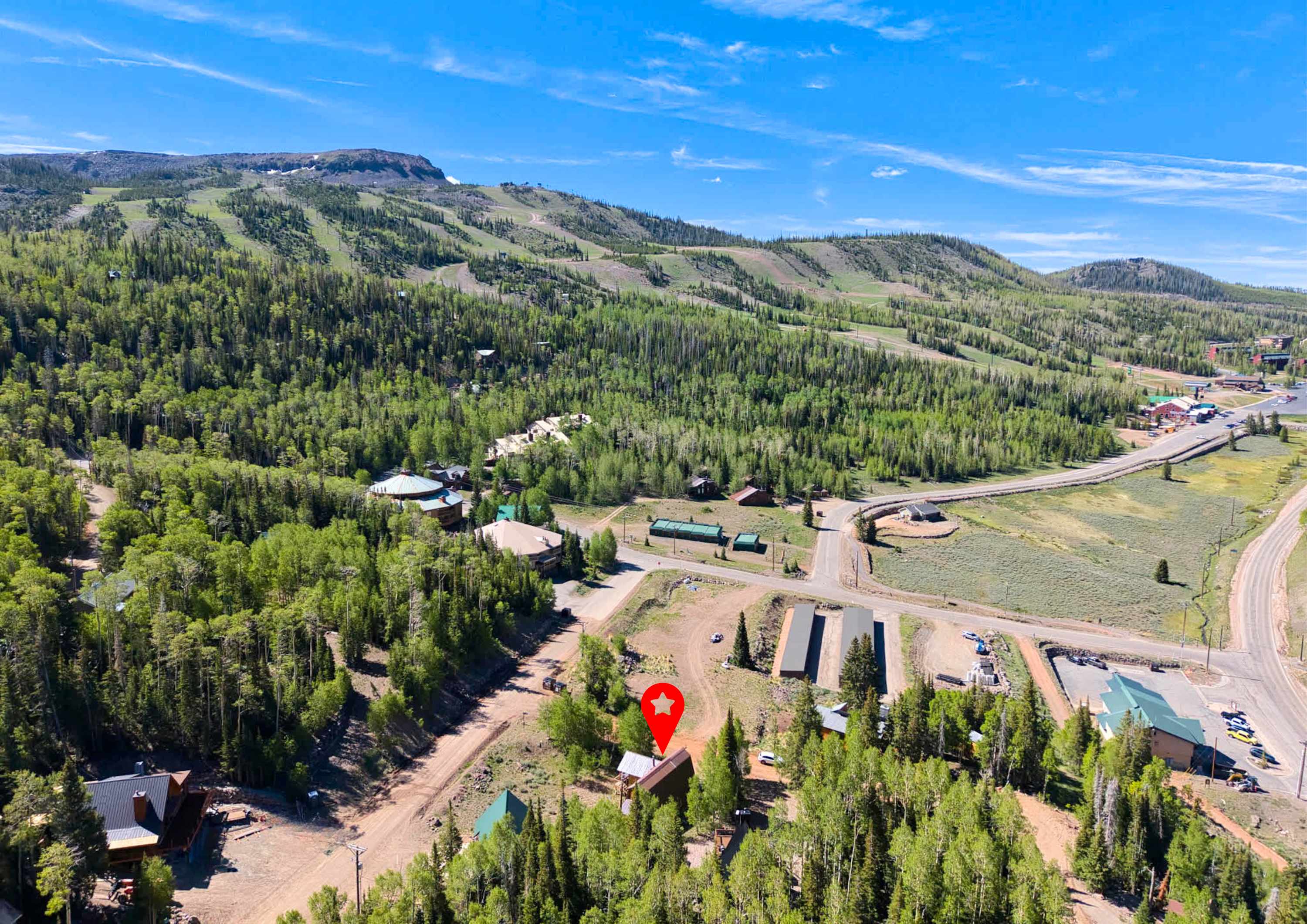 Ski-Lee Retreat | Ski • Hike • Explore | Sleeps 10 3