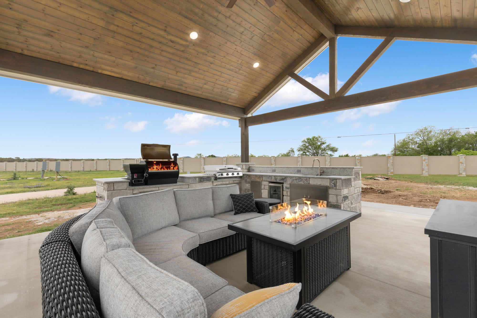 The Ravish Pad - Lot 209 | Photo 5