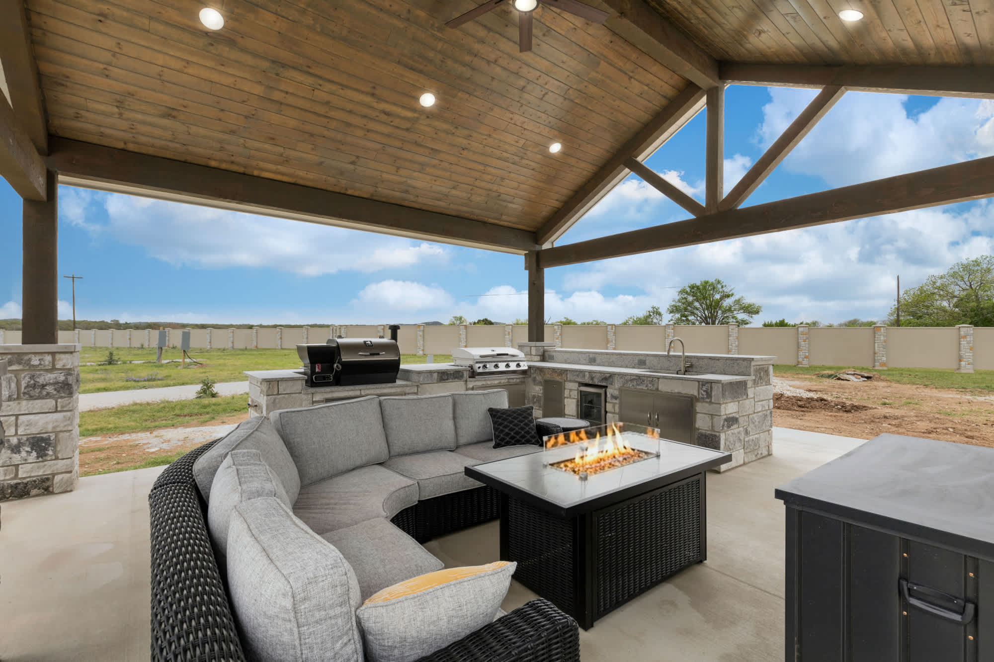 The Ravish Pad - Lot 209 | Photo 11