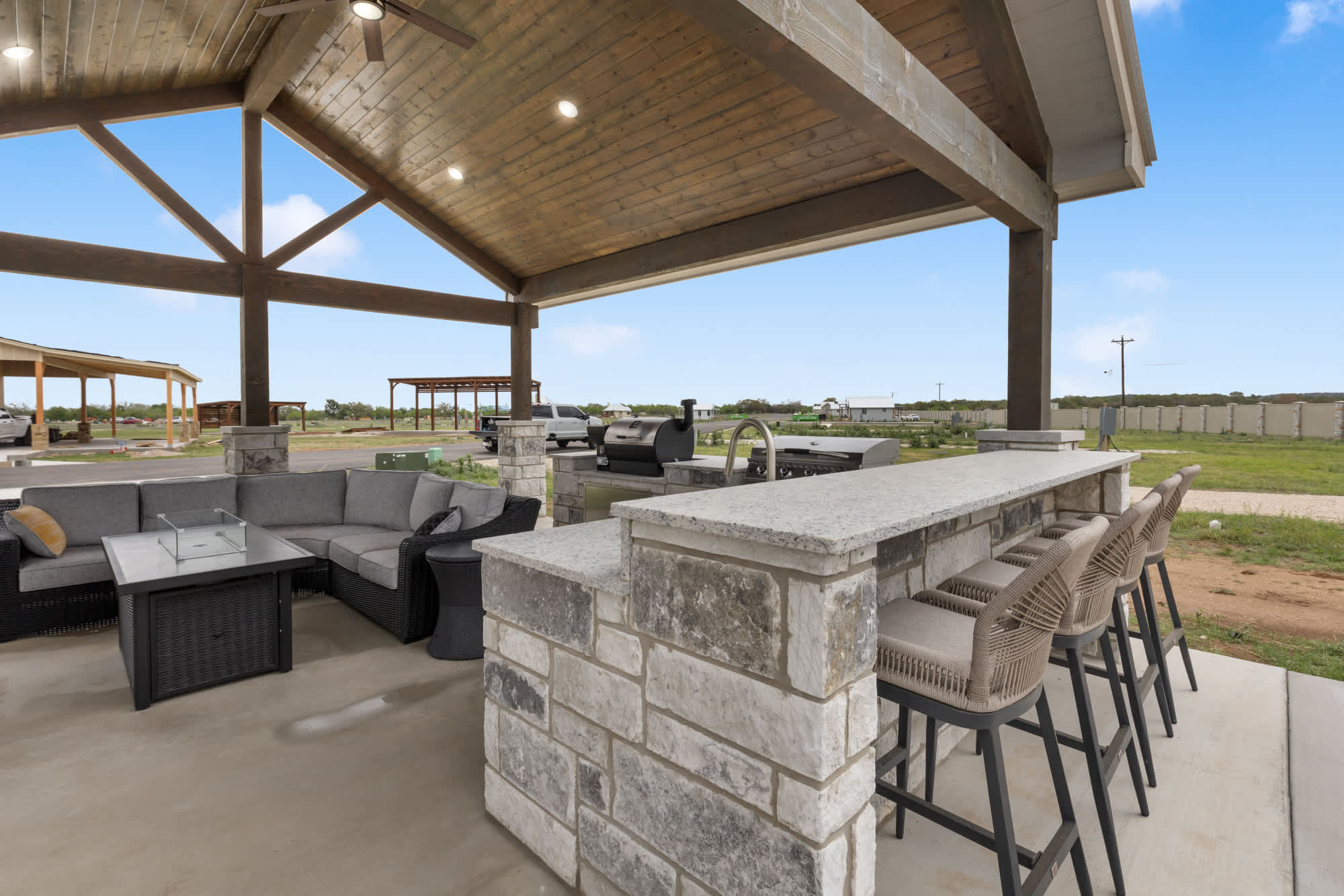 The Ravish Pad - Lot 209 | Photo 4