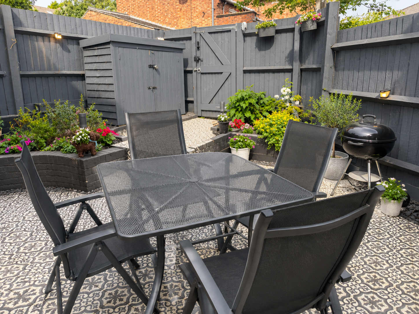 2Bd House for Families and Contractors in Orchard Leigh Cottage, Russell Street MK17 8NX - Property image 8 - VivreStays