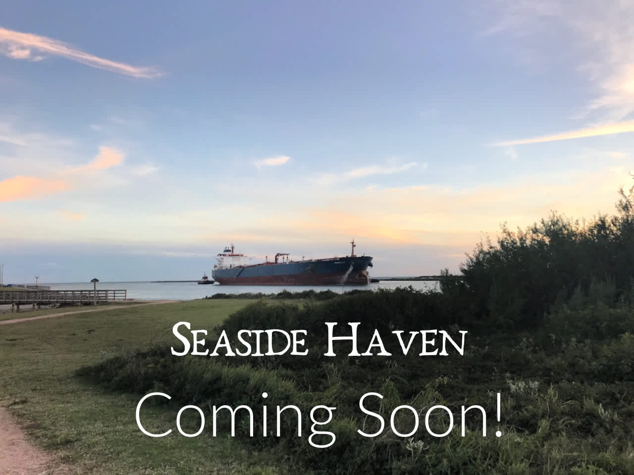 Seaside Haven Direct Beachfront by the Jetty
