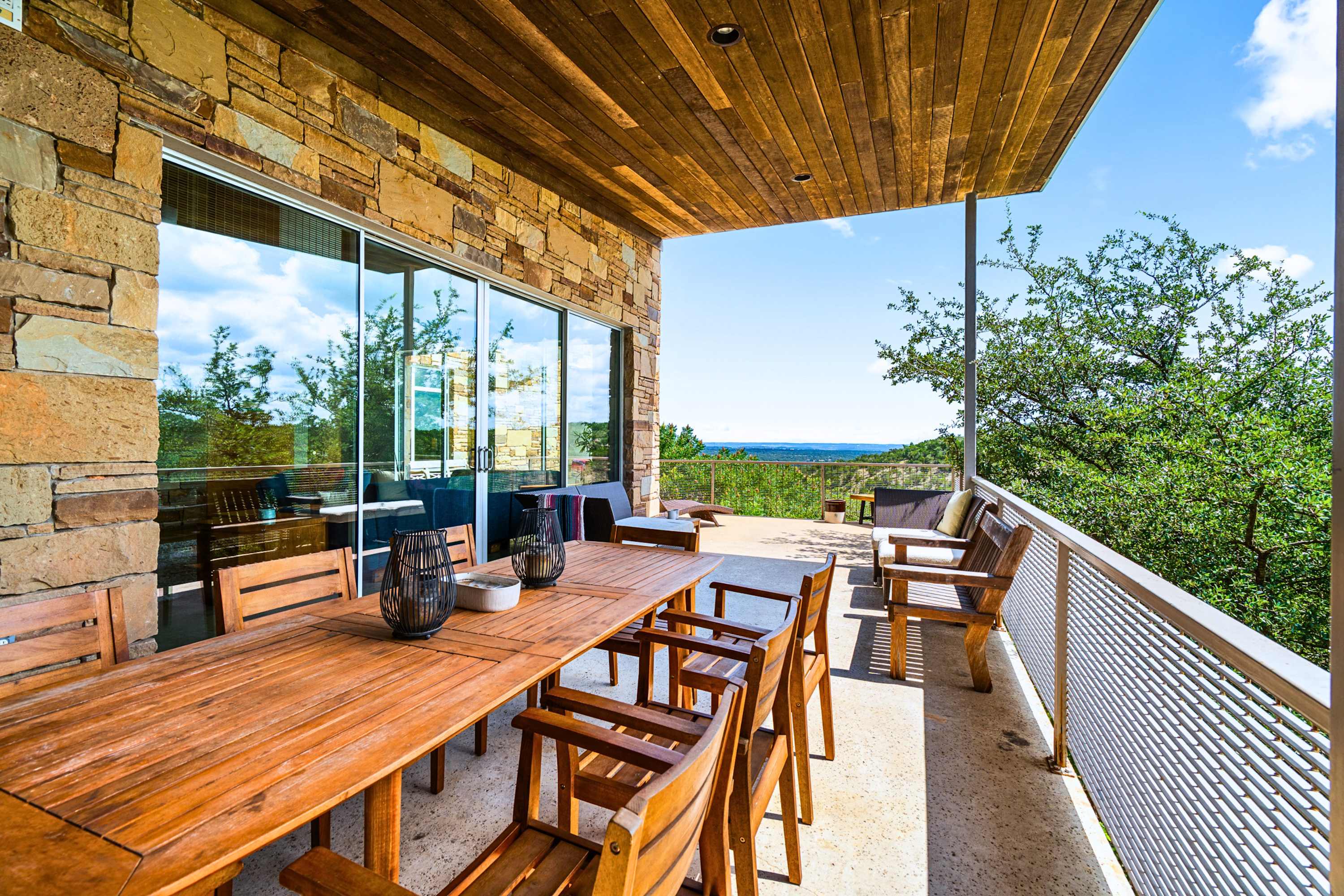 Outdoor grilling made easy for family and friends