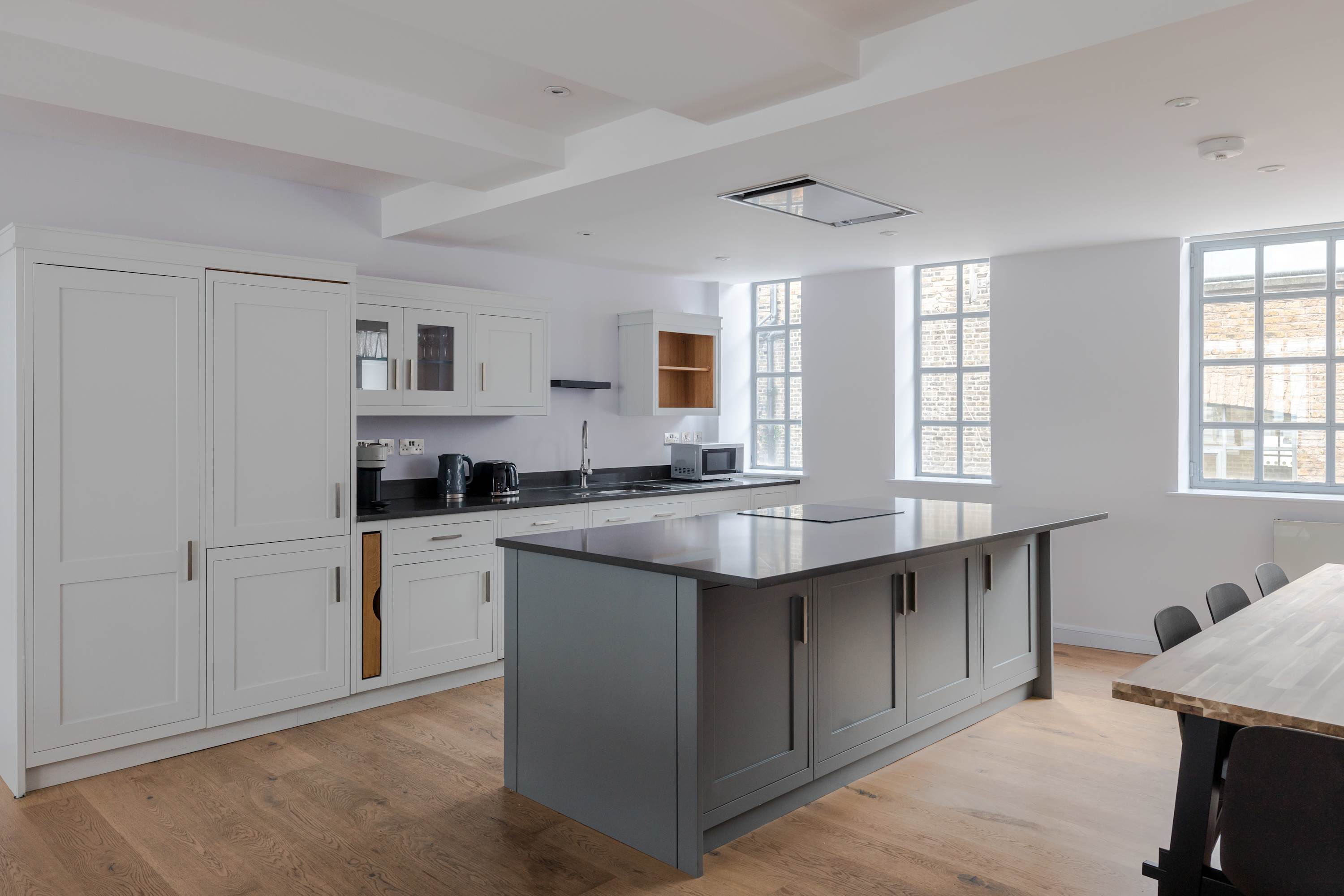 Clerkenwell 3-Bed Apartment · Lift · Sleeps 8 in Eyre Street Hill, 2 EC1R - Property image 3 - VivreStays
