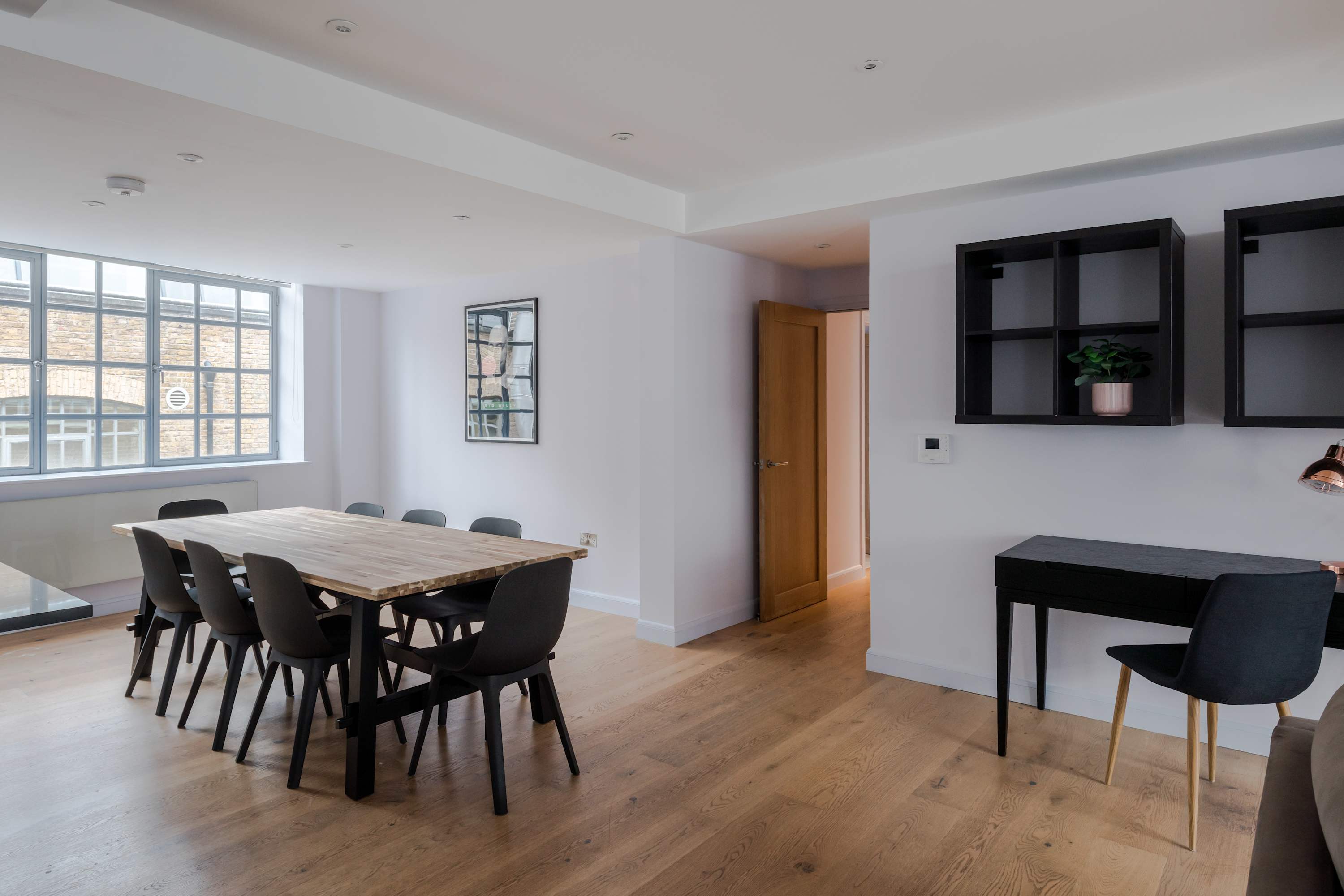 Clerkenwell 3-Bed Apartment · Lift · Sleeps 8 in Eyre Street Hill, 2 EC1R - Property image 8 - VivreStays