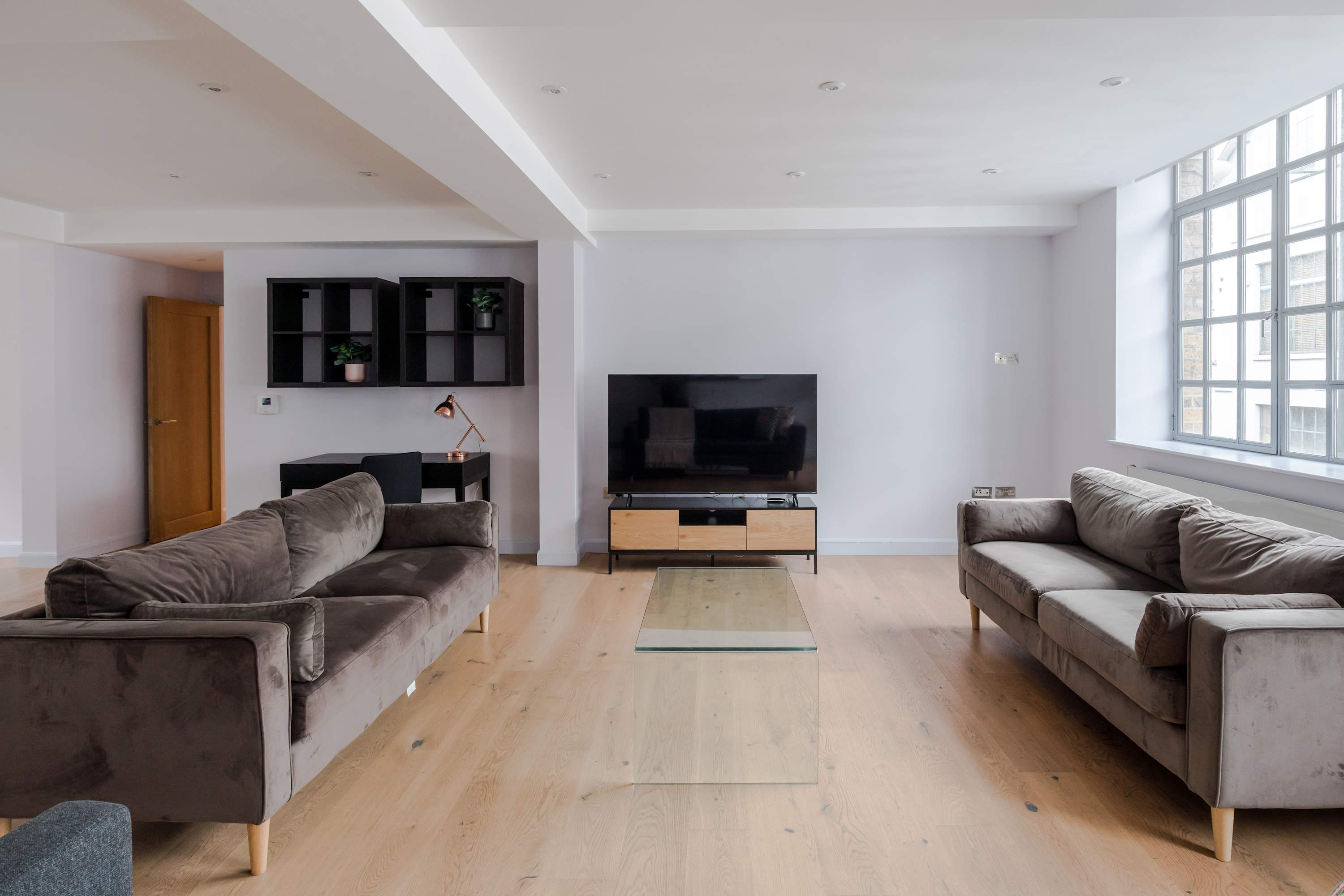 Clerkenwell 3-Bed Apartment · Lift · Sleeps 8 in Eyre Street Hill, 2 EC1R - Property image 24 - VivreStays