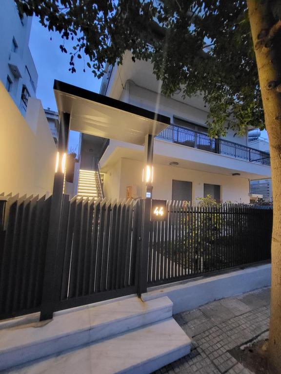 Modern Apartment near Kifisias ave — holiday rental in Athens