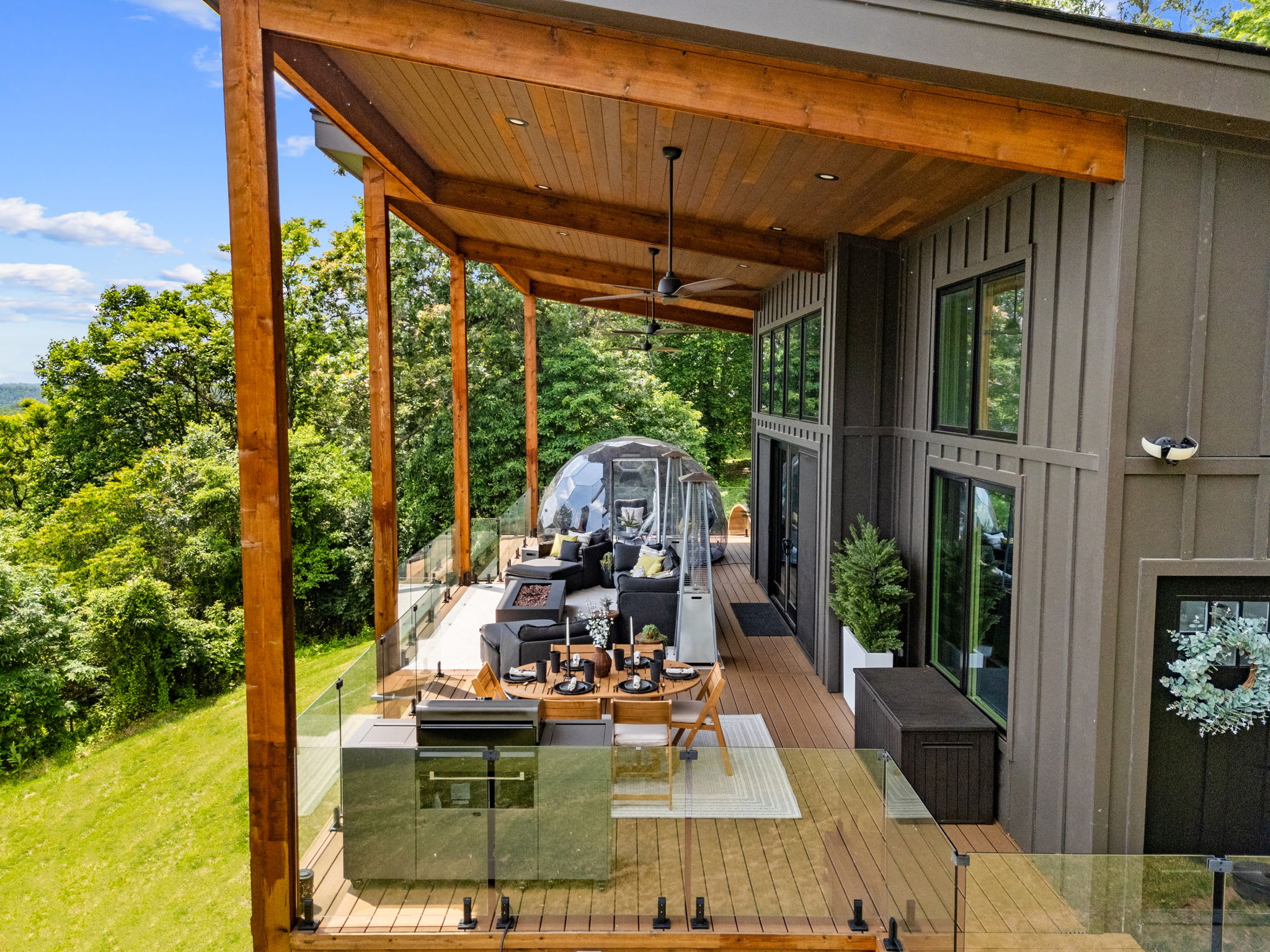 Modern Design w/Hot Tub, Sauna, Dome & Game Room
