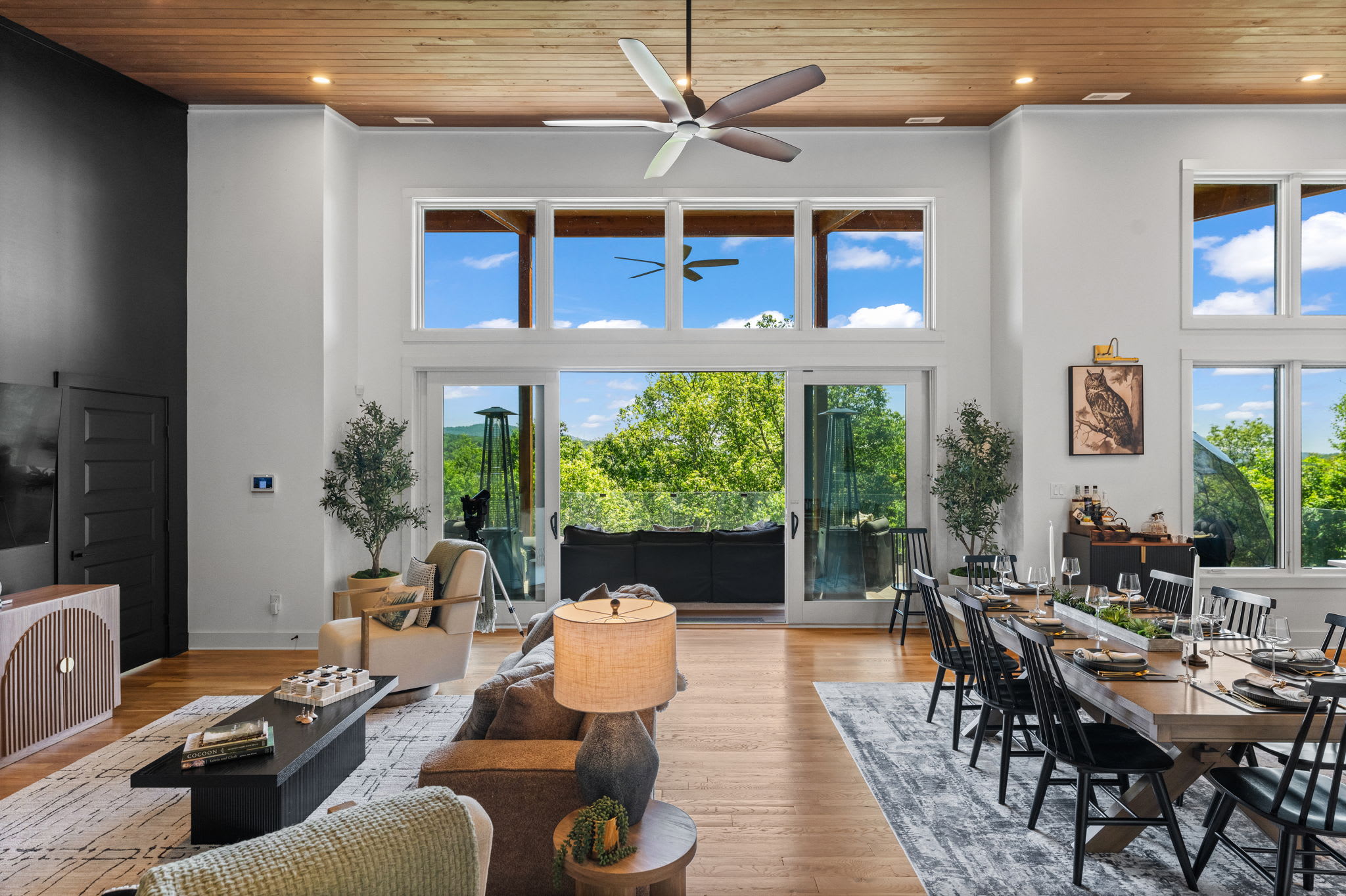 Modern Design w/Hot Tub, Sauna, Dome & Game Room
