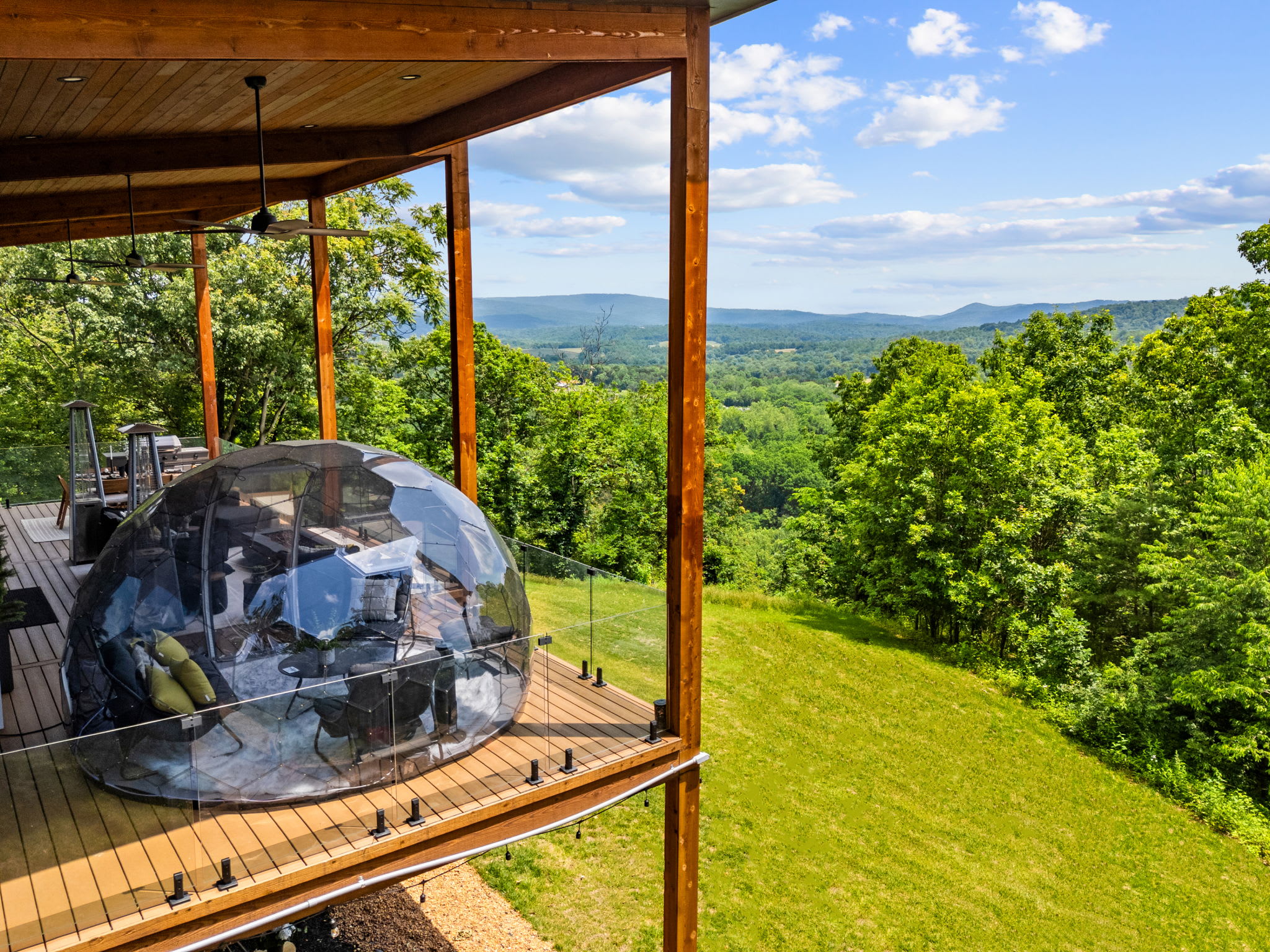 Modern Design w/Hot Tub, Sauna, Dome & Game Room