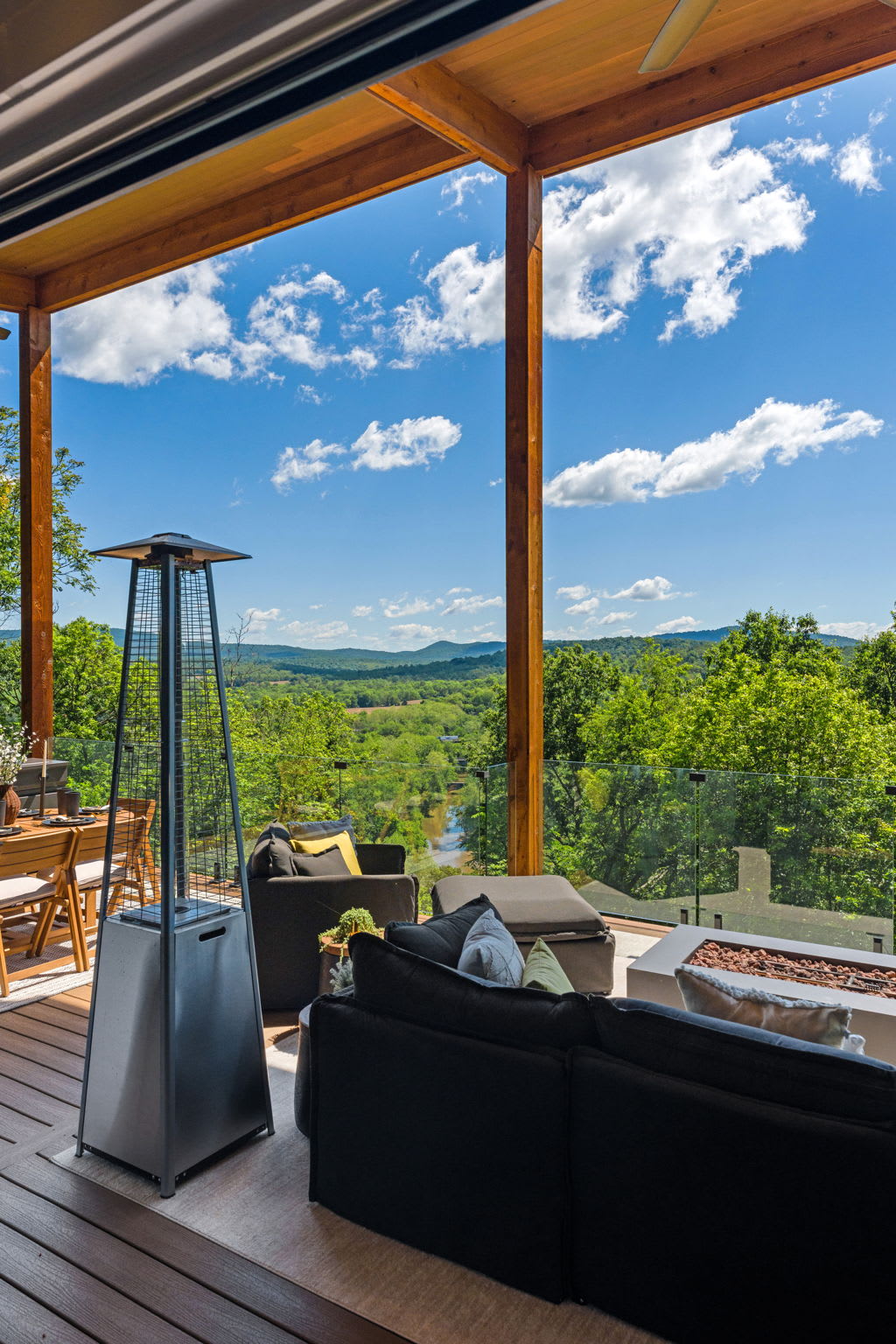Modern Design w/Hot Tub, Sauna, Dome & Game Room