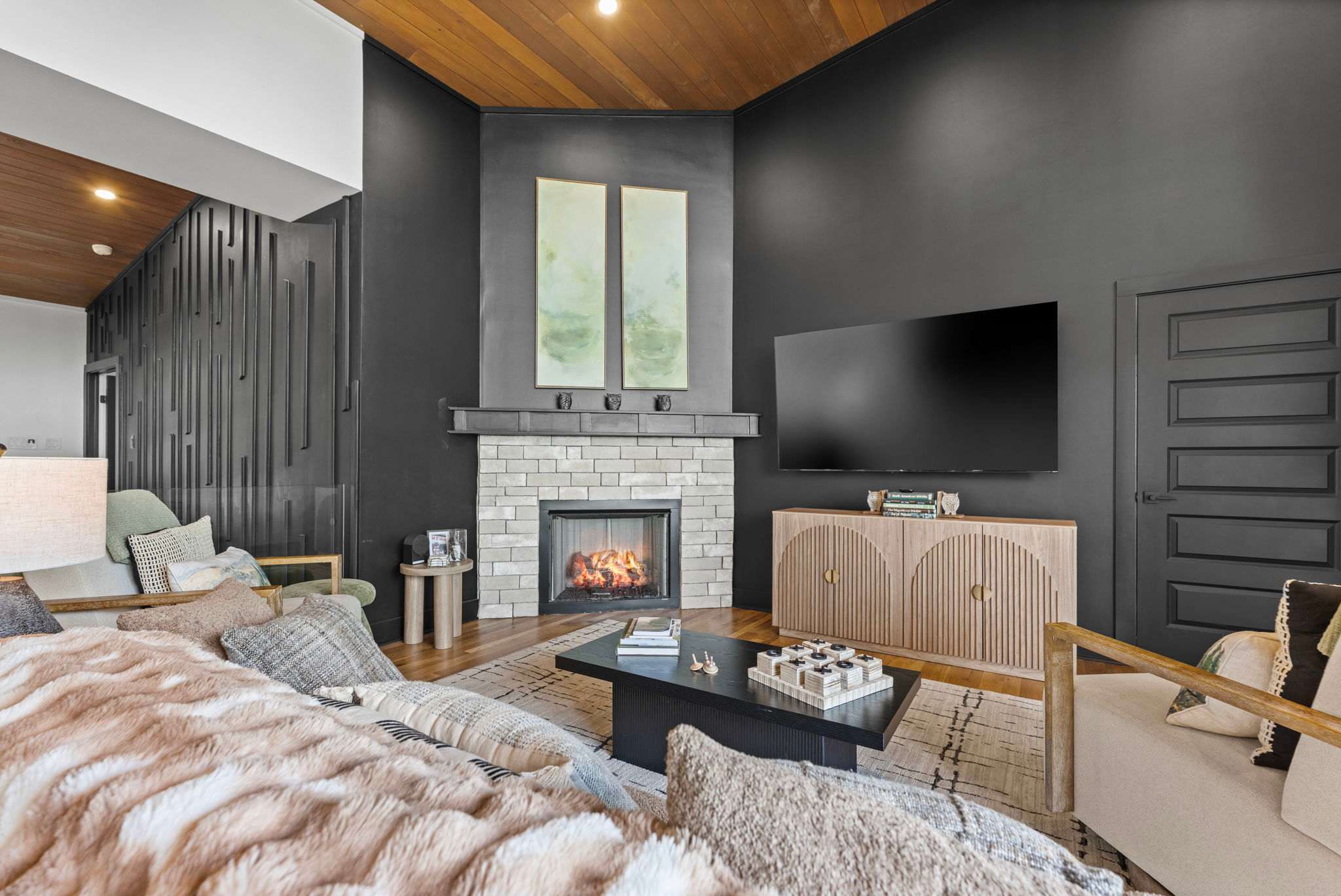 Modern Design w/Hot Tub, Sauna, Dome & Game Room