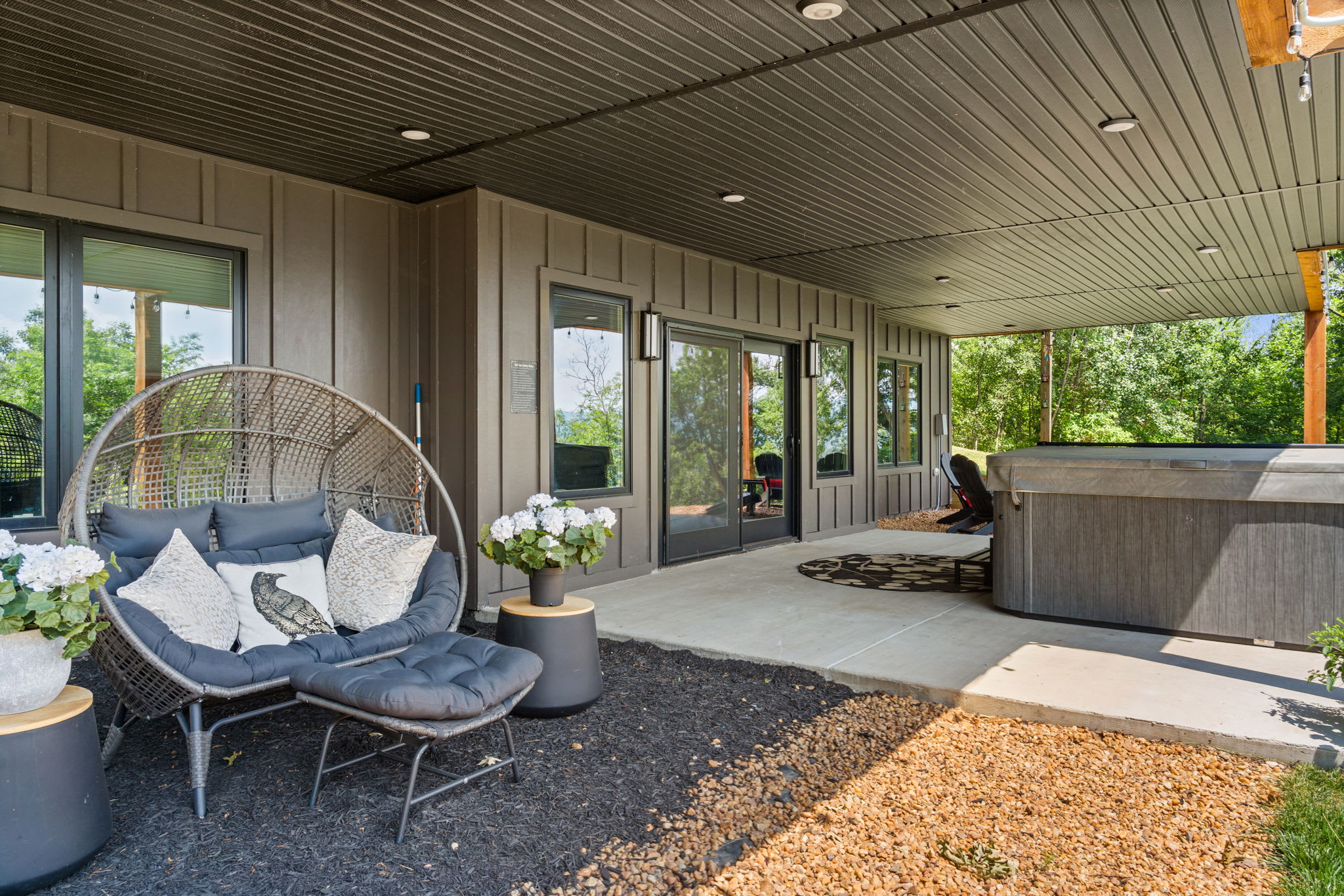 Modern Design w/Hot Tub, Sauna, Dome & Game Room