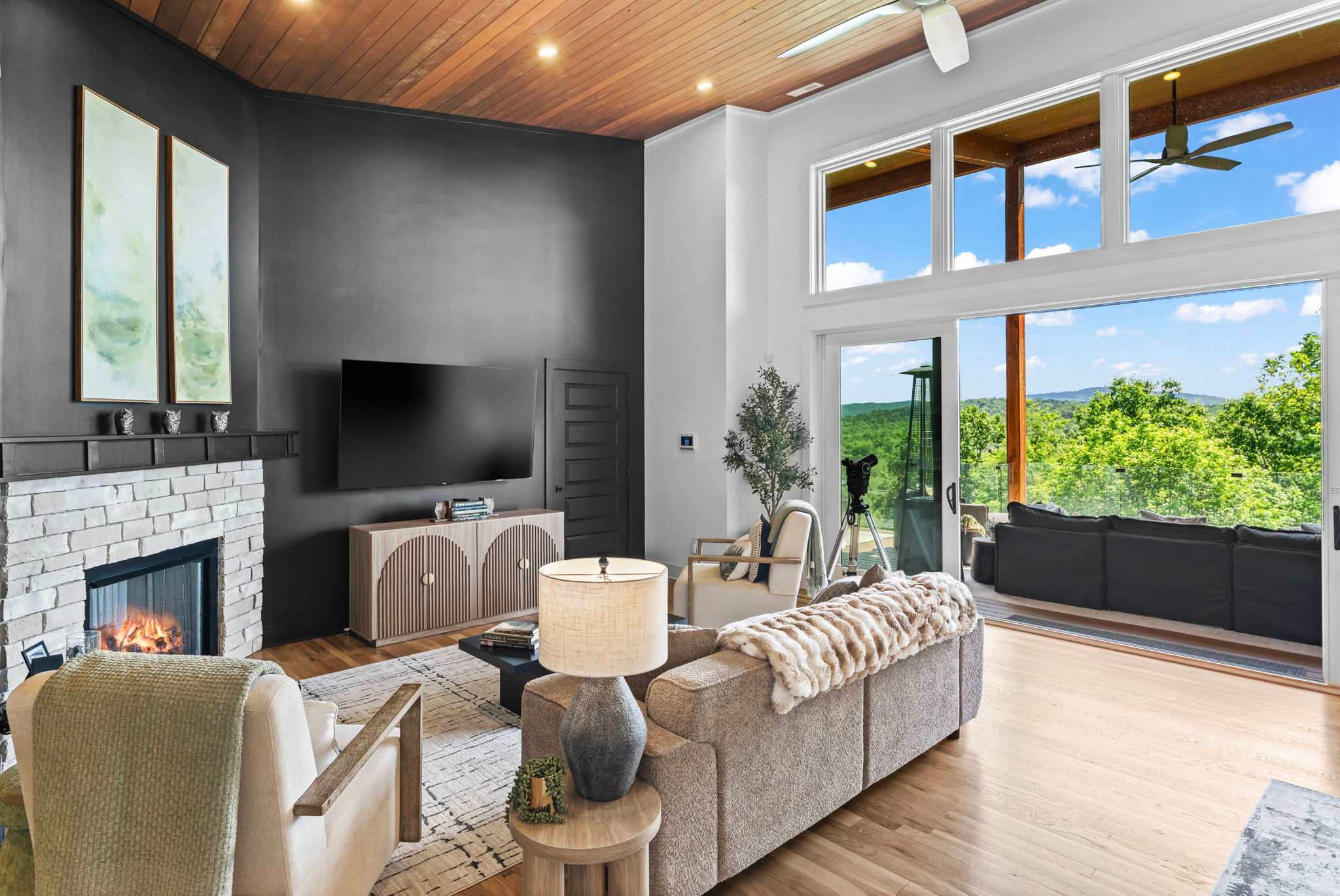 Modern Design w/Hot Tub, Sauna, Dome & Game Room
