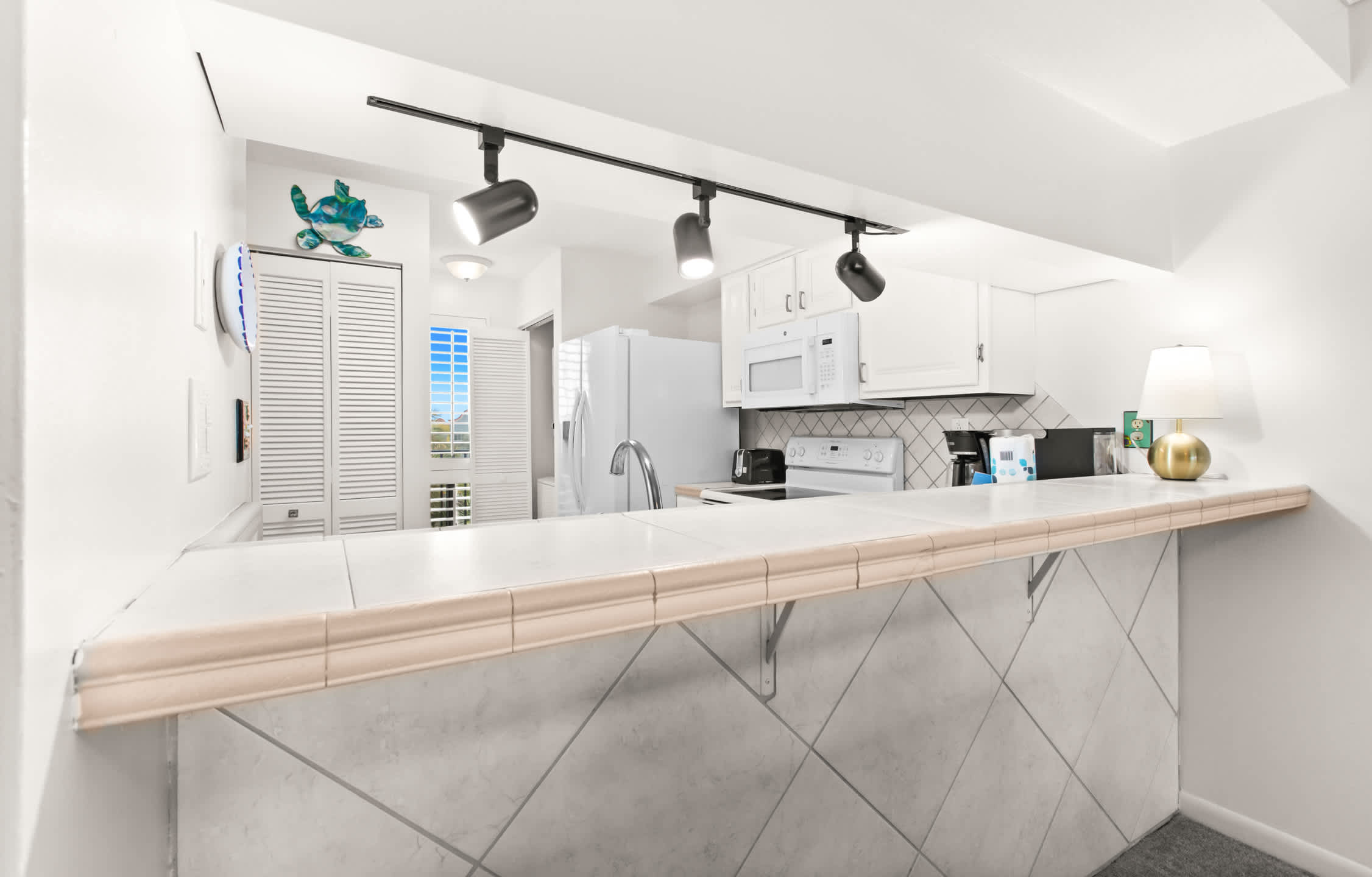 Emerald Towers 0405 8