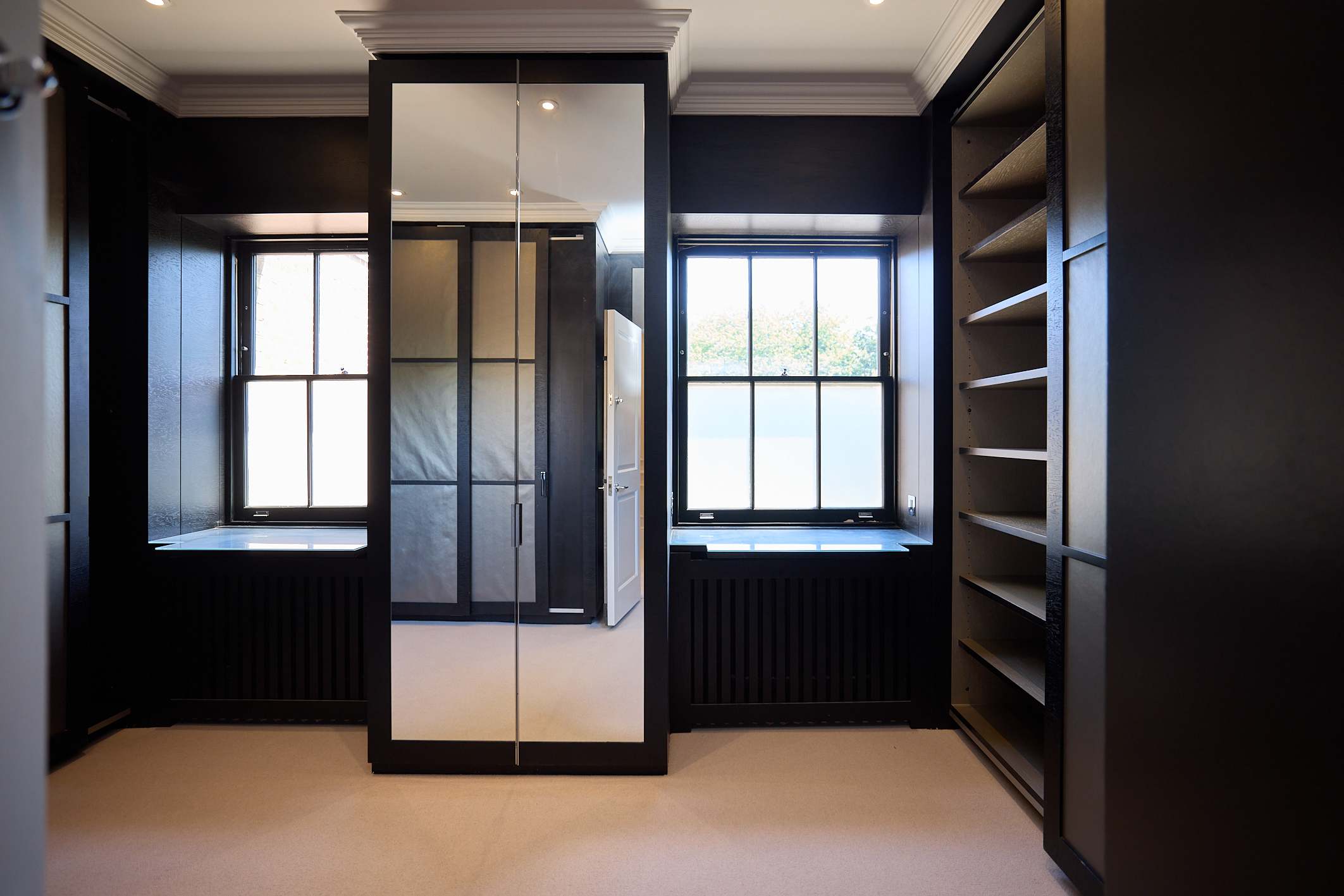 The 1788 Wood-Panelled Townhouse - Hampstead Heath in House 3, The Old Court House, North End Way NW3 7ER - Property image 34 - VivreStays