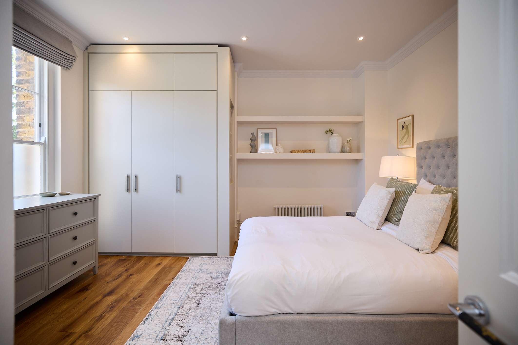 The 1788 Wood-Panelled Townhouse - Hampstead Heath in House 3, The Old Court House, North End Way NW3 7ER - Property image 38 - VivreStays