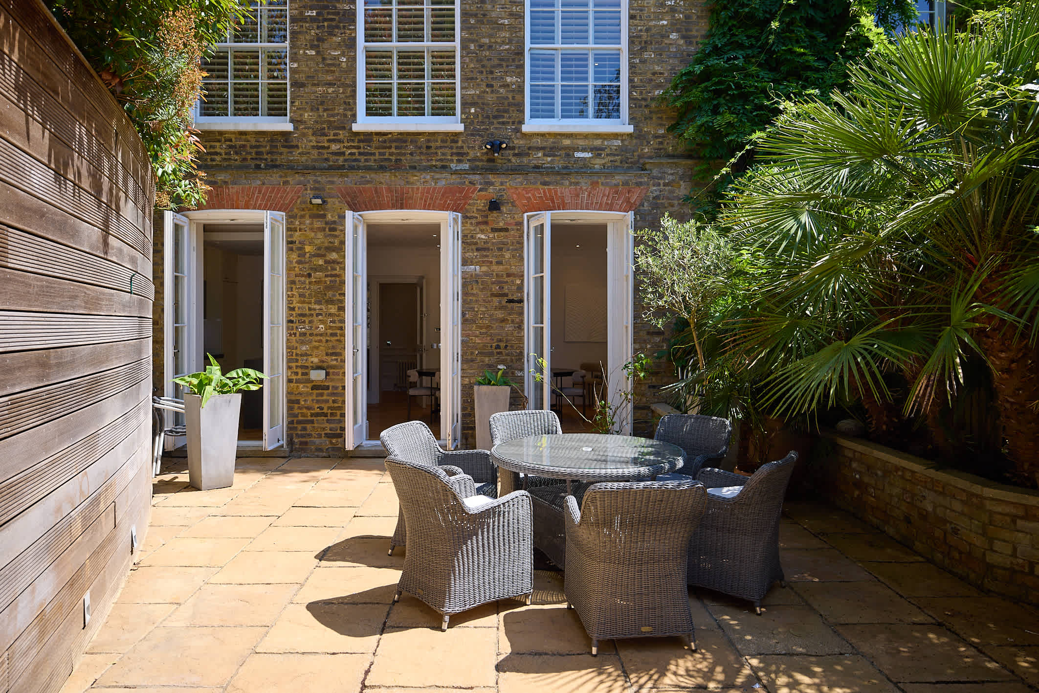 The 1788 Wood-Panelled Townhouse - Hampstead Heath in House 3, The Old Court House, North End Way NW3 7ER - Property image 65 - VivreStays