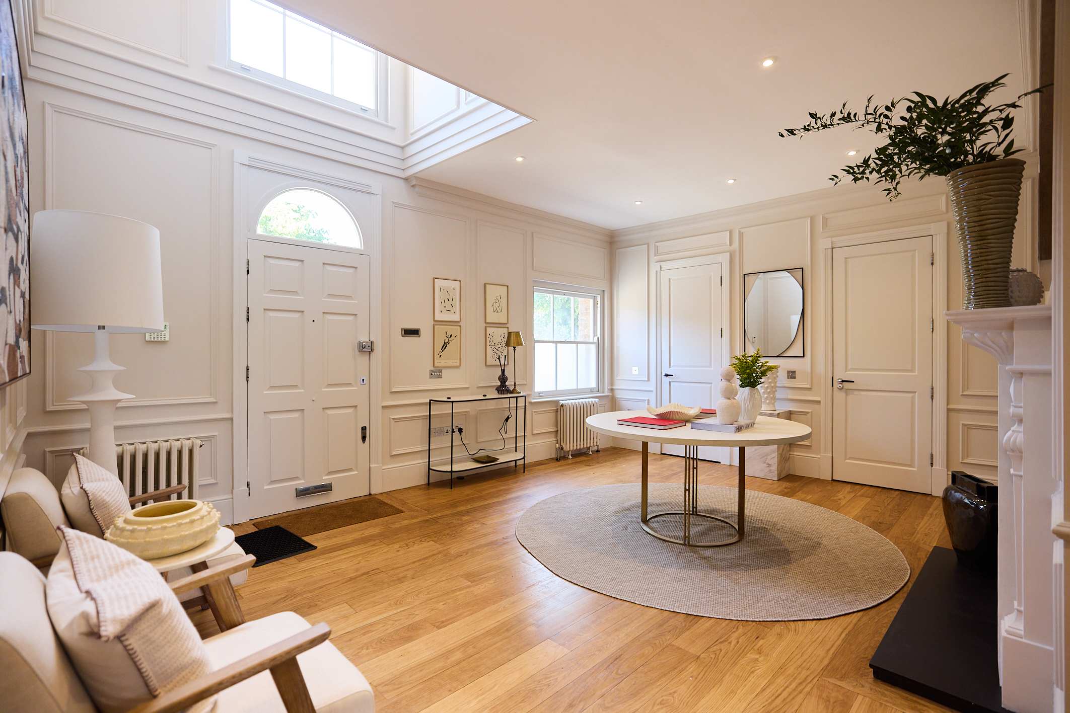 The 1788 Wood-Panelled Townhouse - Hampstead Heath in House 3, The Old Court House, North End Way NW3 7ER - Property image 5 - VivreStays