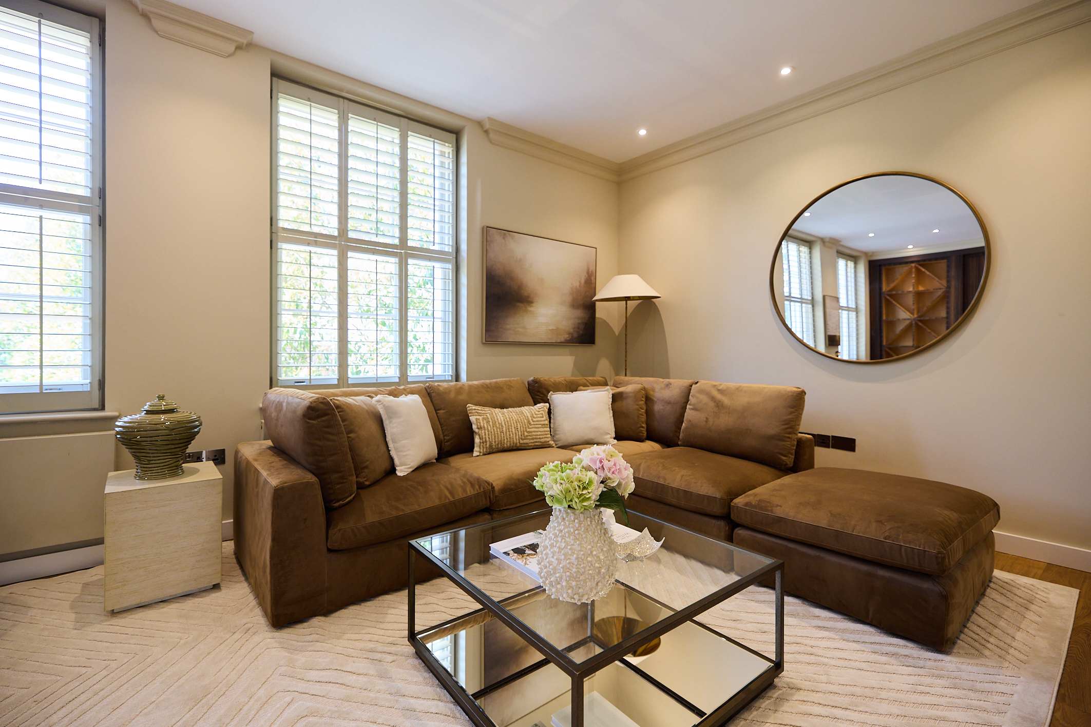 The 1788 Wood-Panelled Townhouse - Hampstead Heath in House 3, The Old Court House, North End Way NW3 7ER - Property image 3 - VivreStays